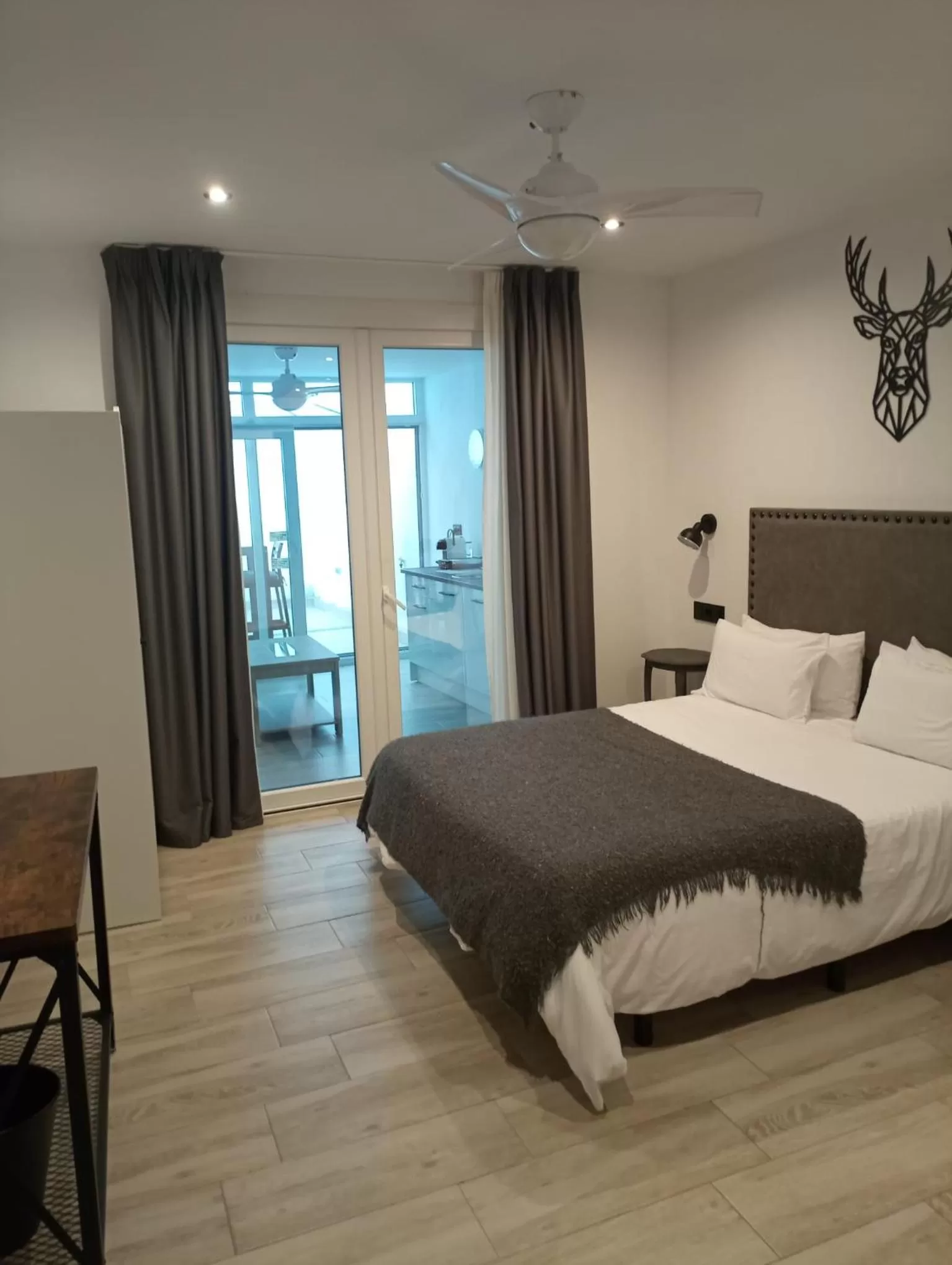 Photo of the whole room in La Posada del Teatro H Boutique