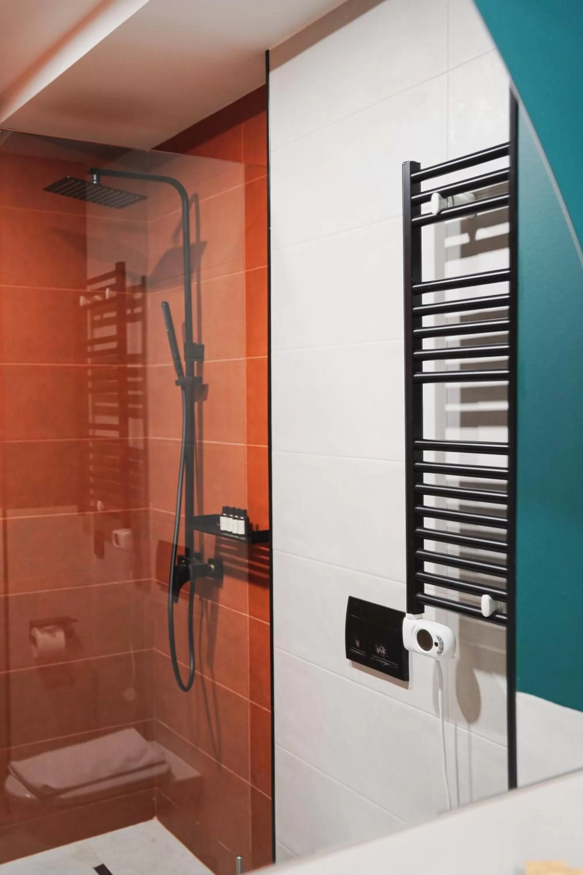 Shower in About Sololaki