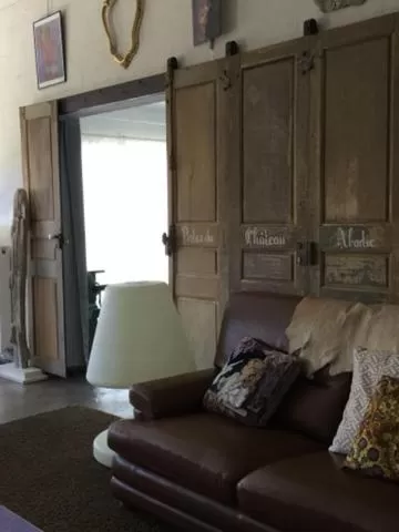 Decorative detail, Seating Area in Loft Atypique