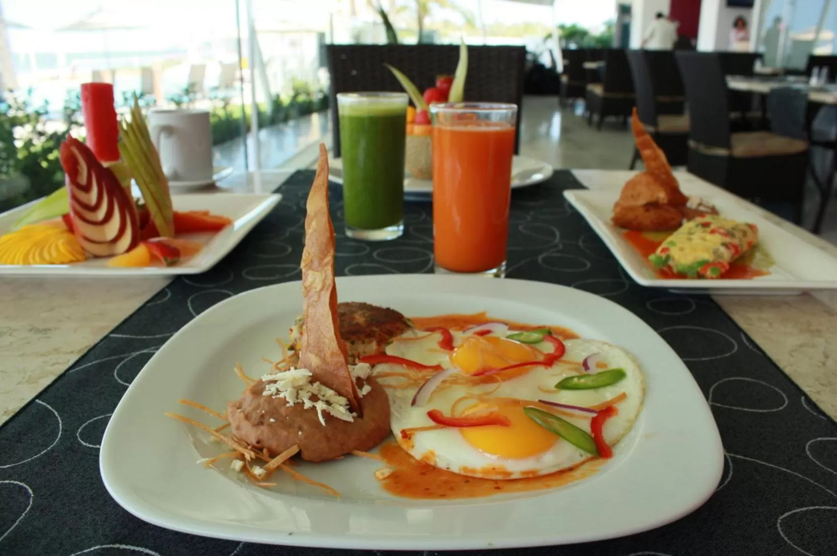 Food in Park Royal Beach Mazatlán