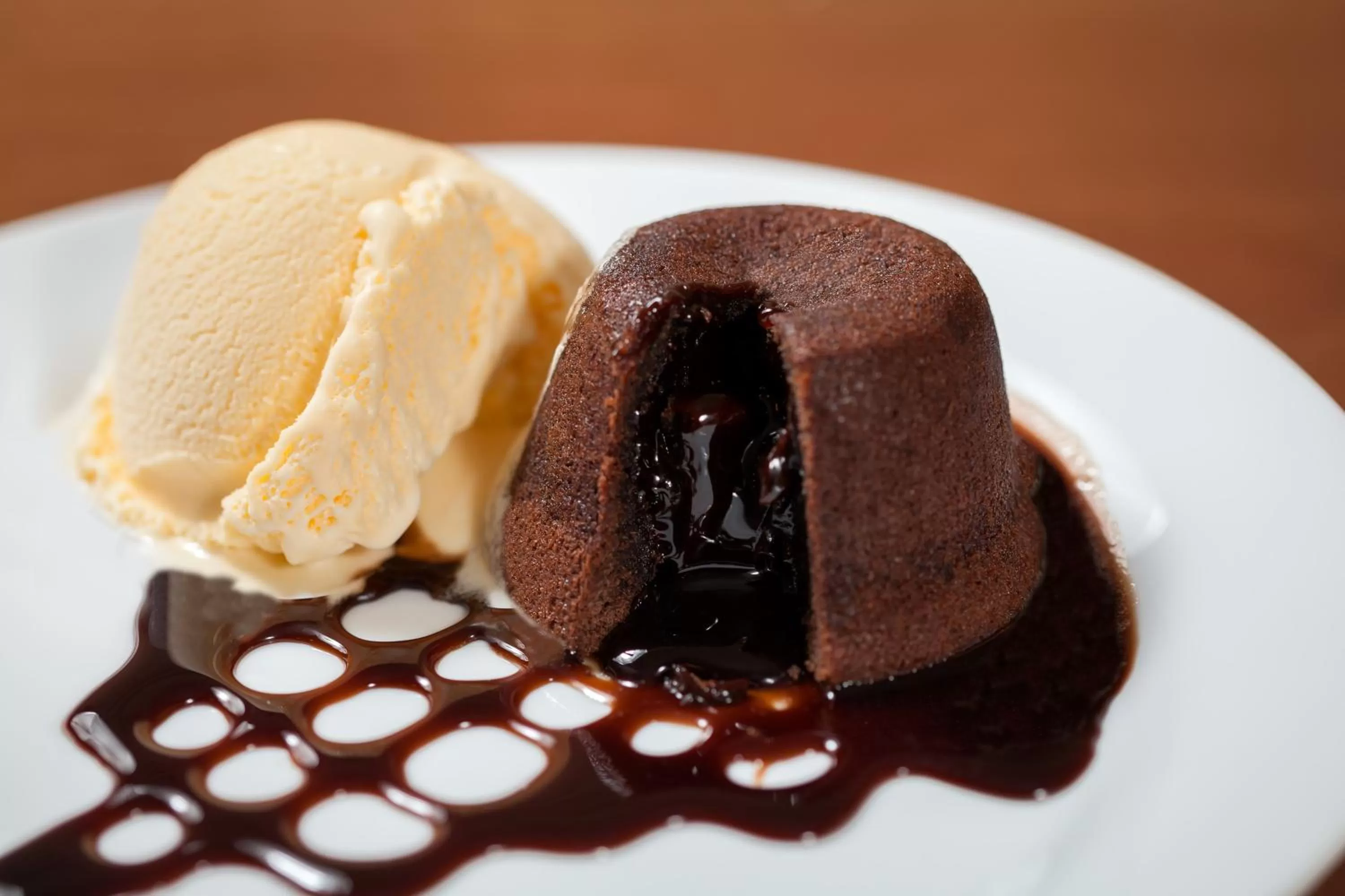 Meals in Ramada by Wyndham Macae Hotel & Suites