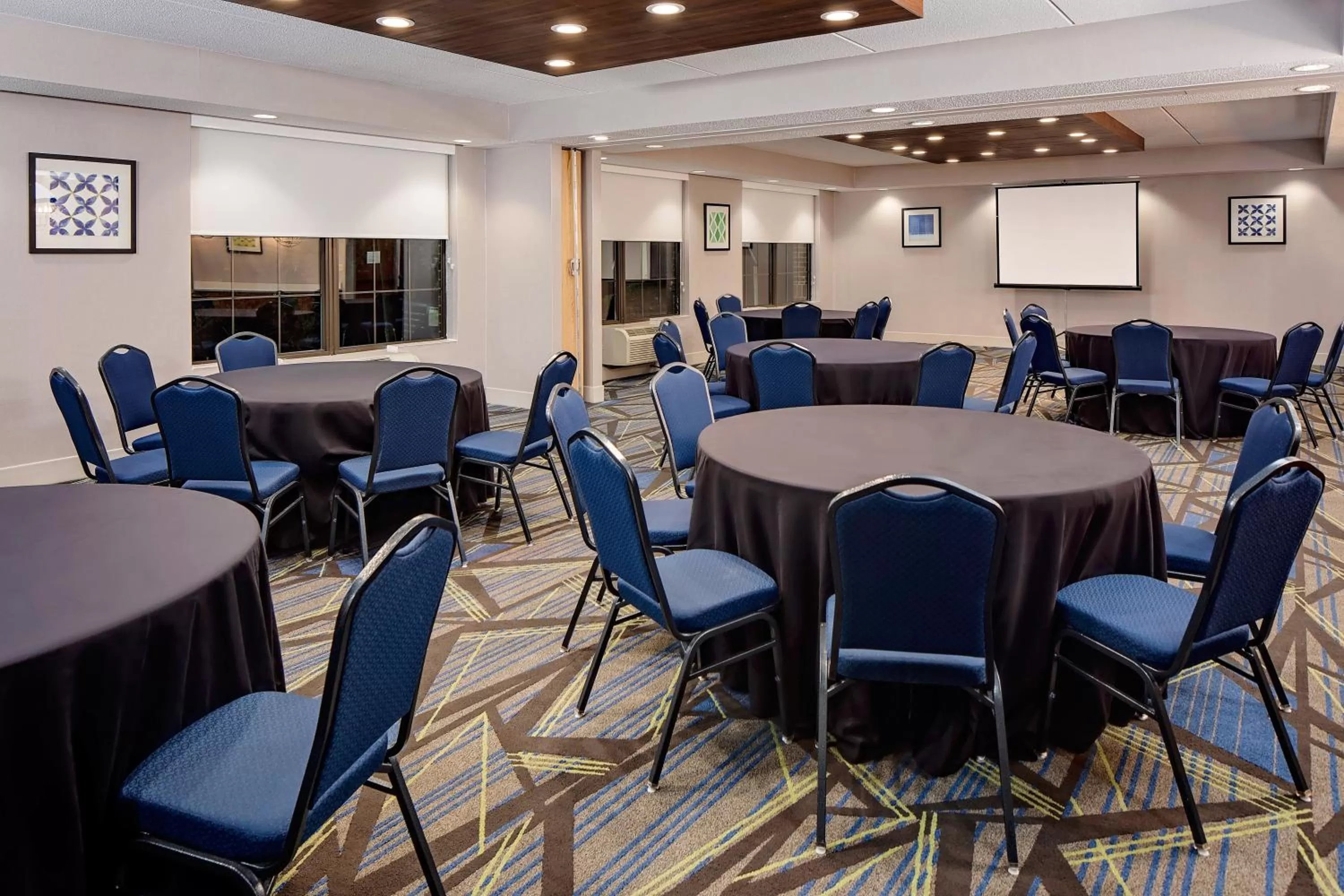 Meeting/conference room in Holiday Inn Express Harrisburg East by IHG