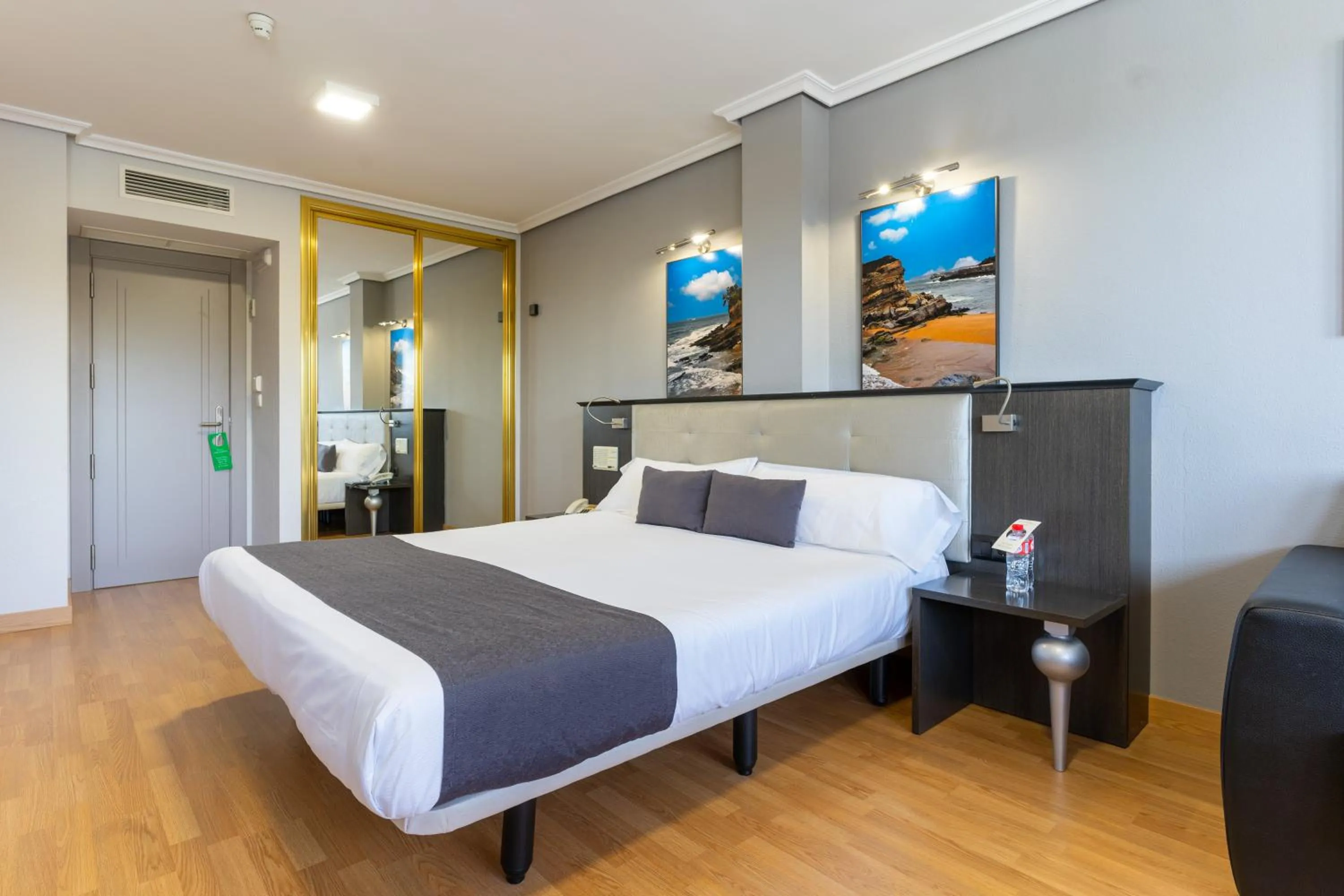 Other, Bed in Chateau La Roca