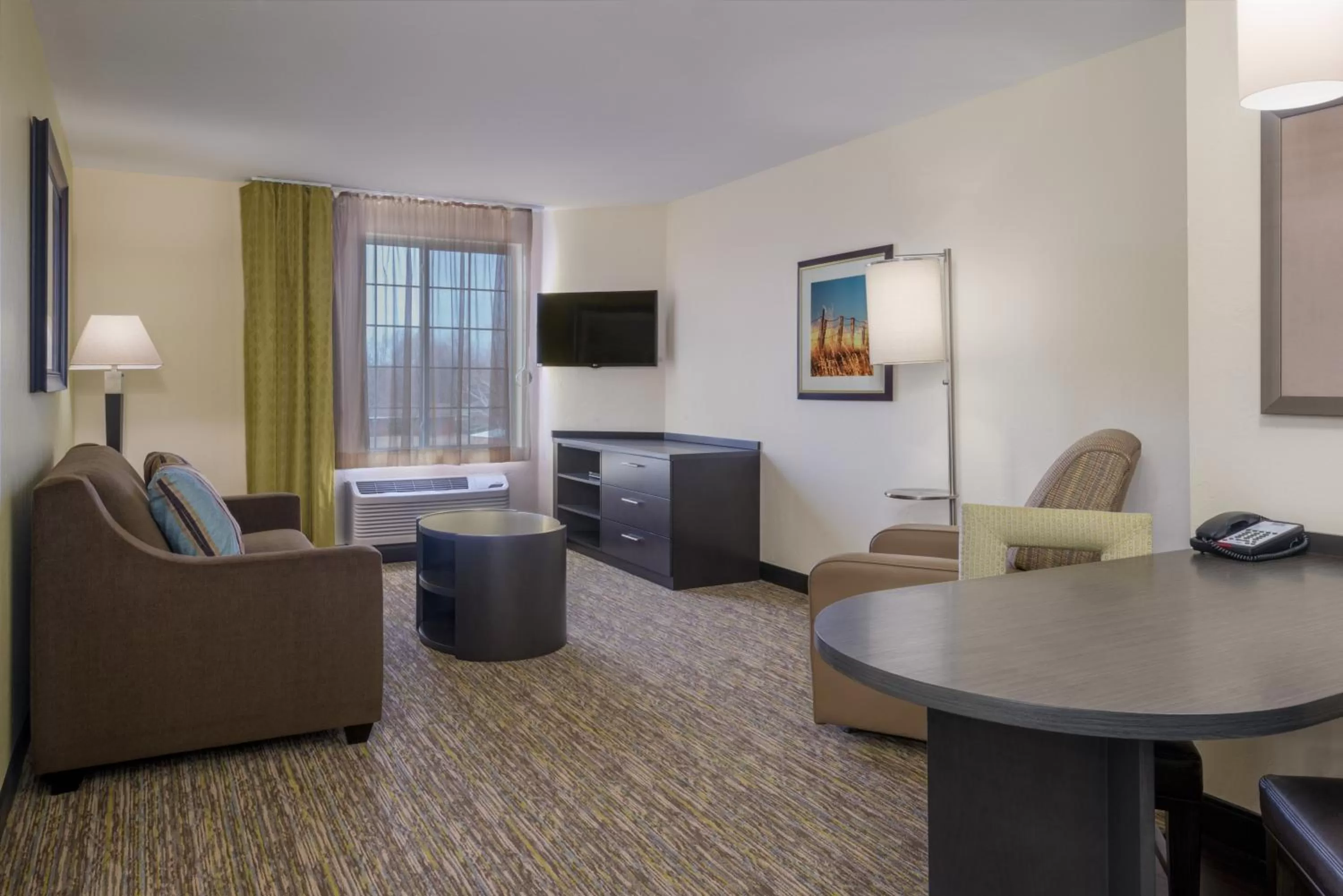 Photo of the whole room in Candlewood Suites Del City by IHG