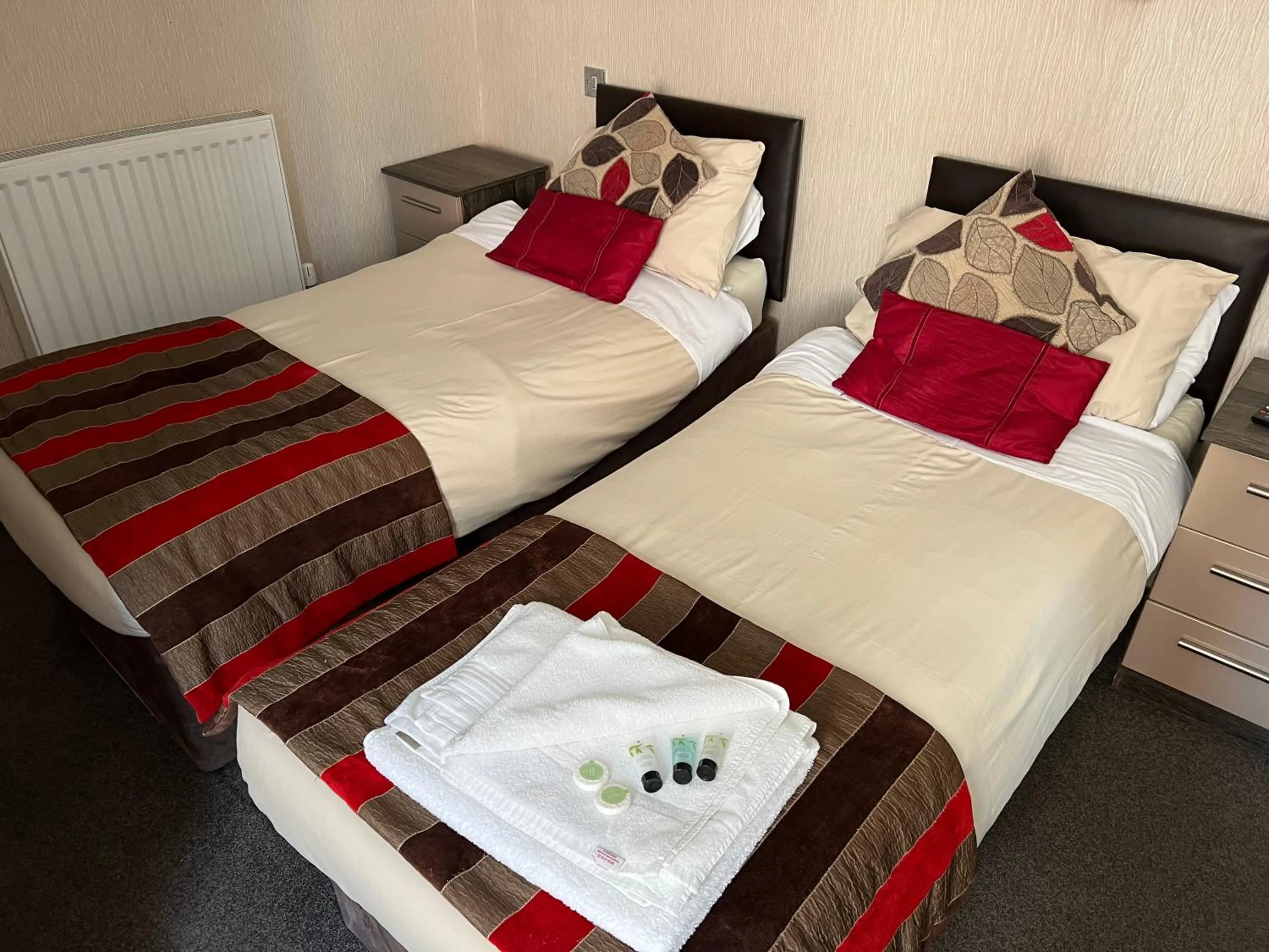 Bedroom in Southport Metro Hotel