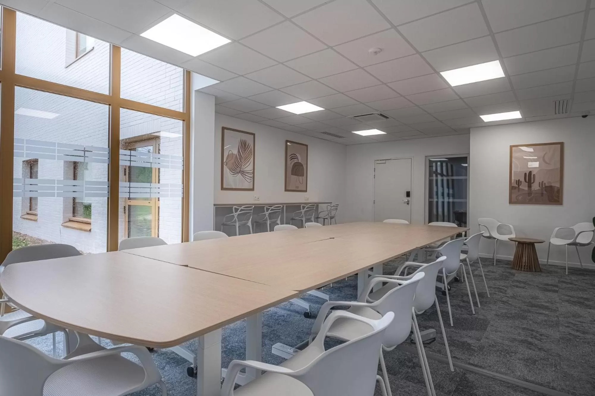 Meeting/conference room in The Originals Boutique Hôtel Amiens Sud