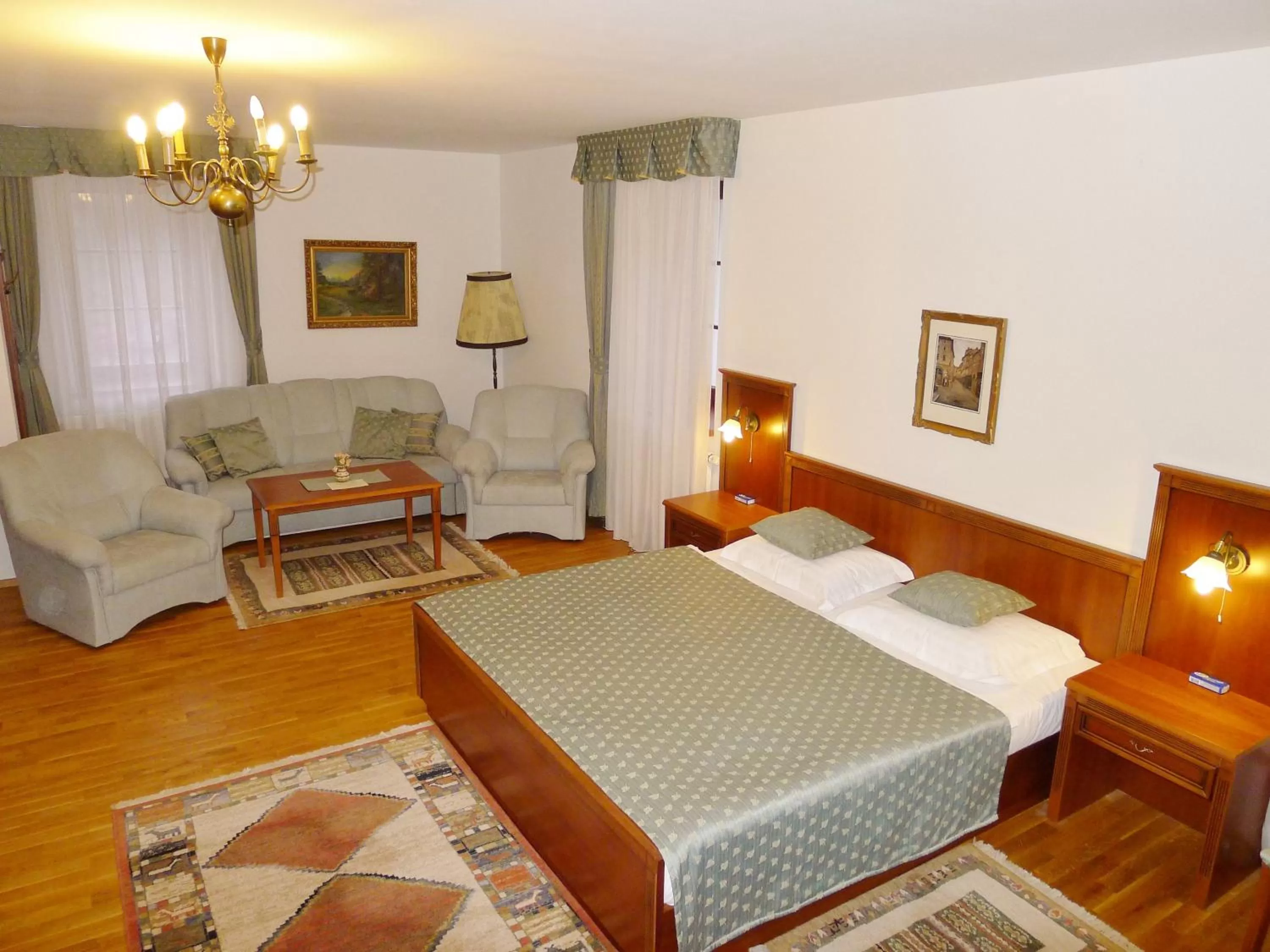 Photo of the whole room, Bed in Hotel Nosal