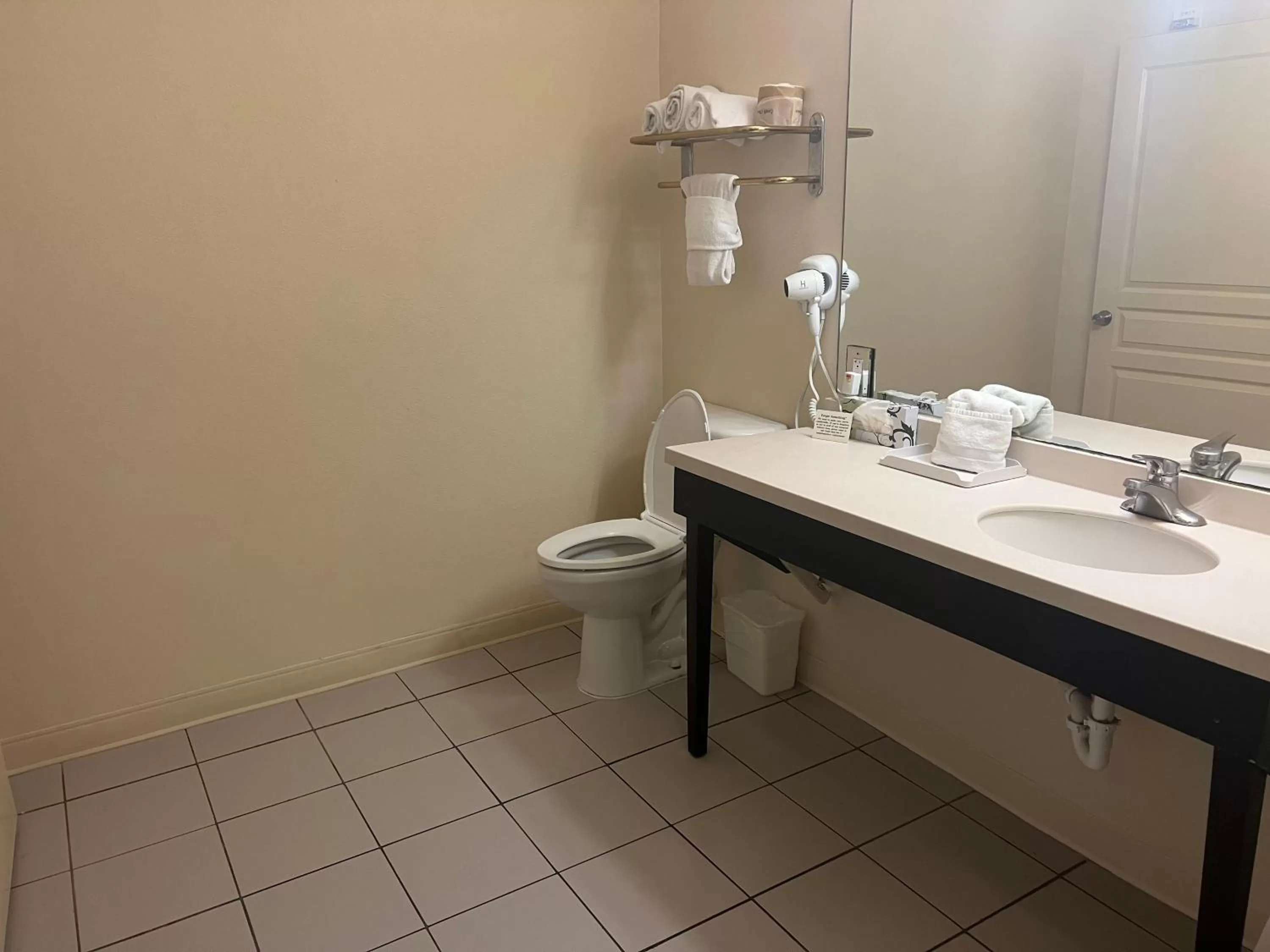 Bathroom in Sunchase Inn & Suites