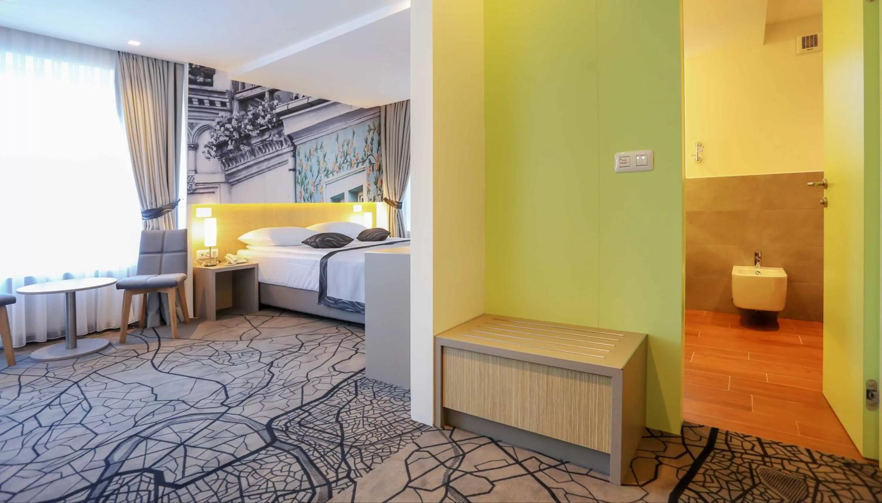 Property building, Bed in Hotel Grad