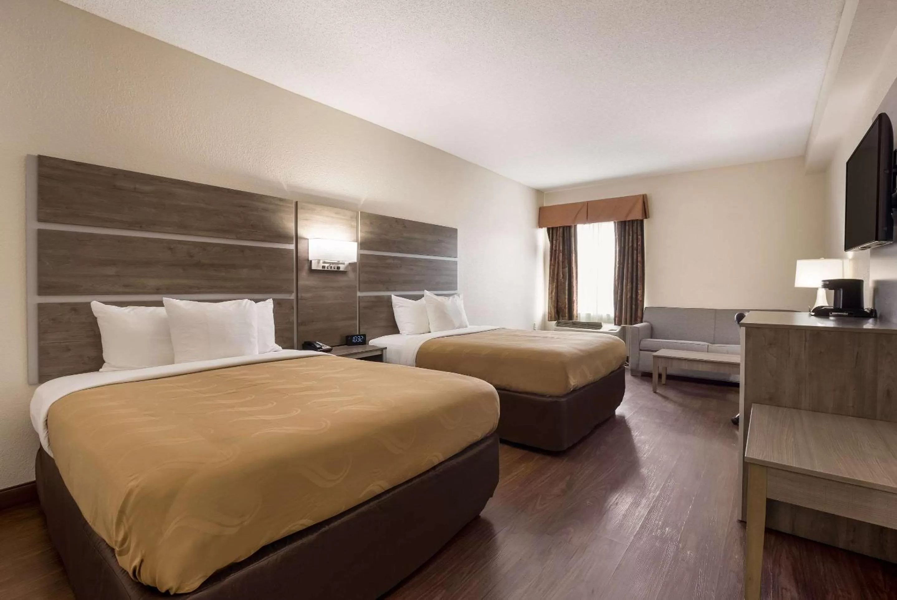 Bedroom, Bed in Quality Inn Thomasville-Northpark