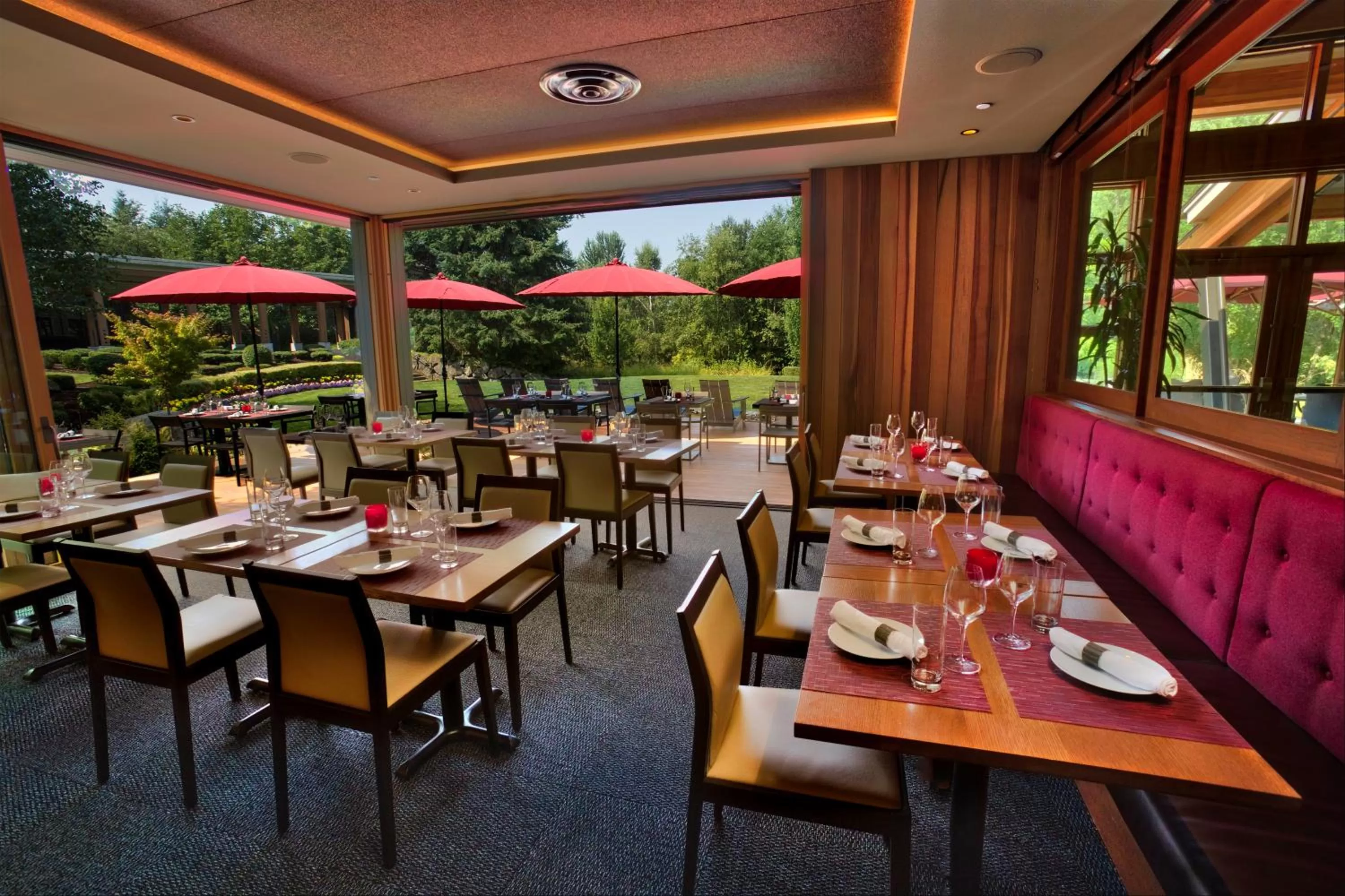 Restaurant/places to eat in Cedarbrook Lodge