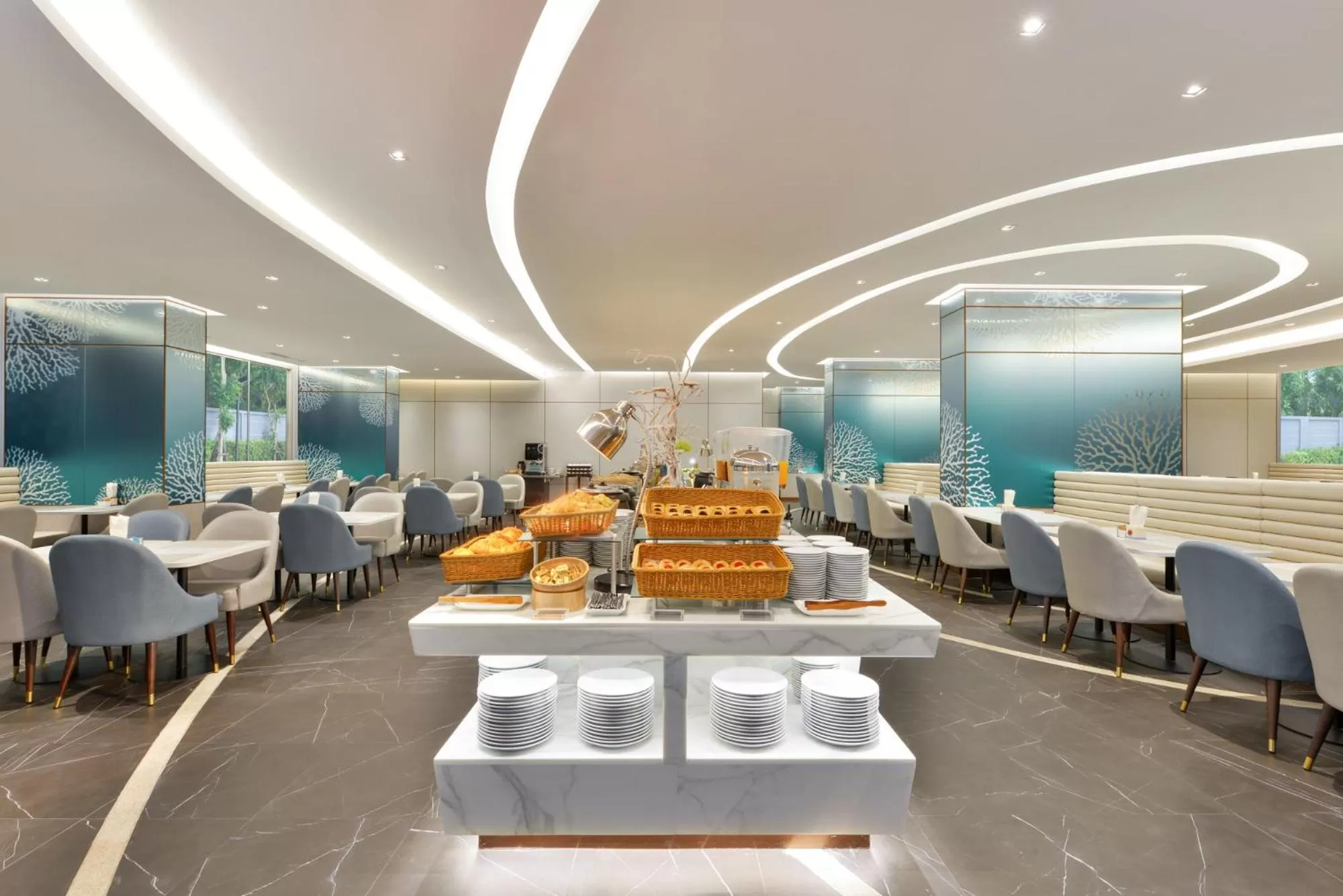 Restaurant/places to eat in Centre Point Prime Hotel Pattaya