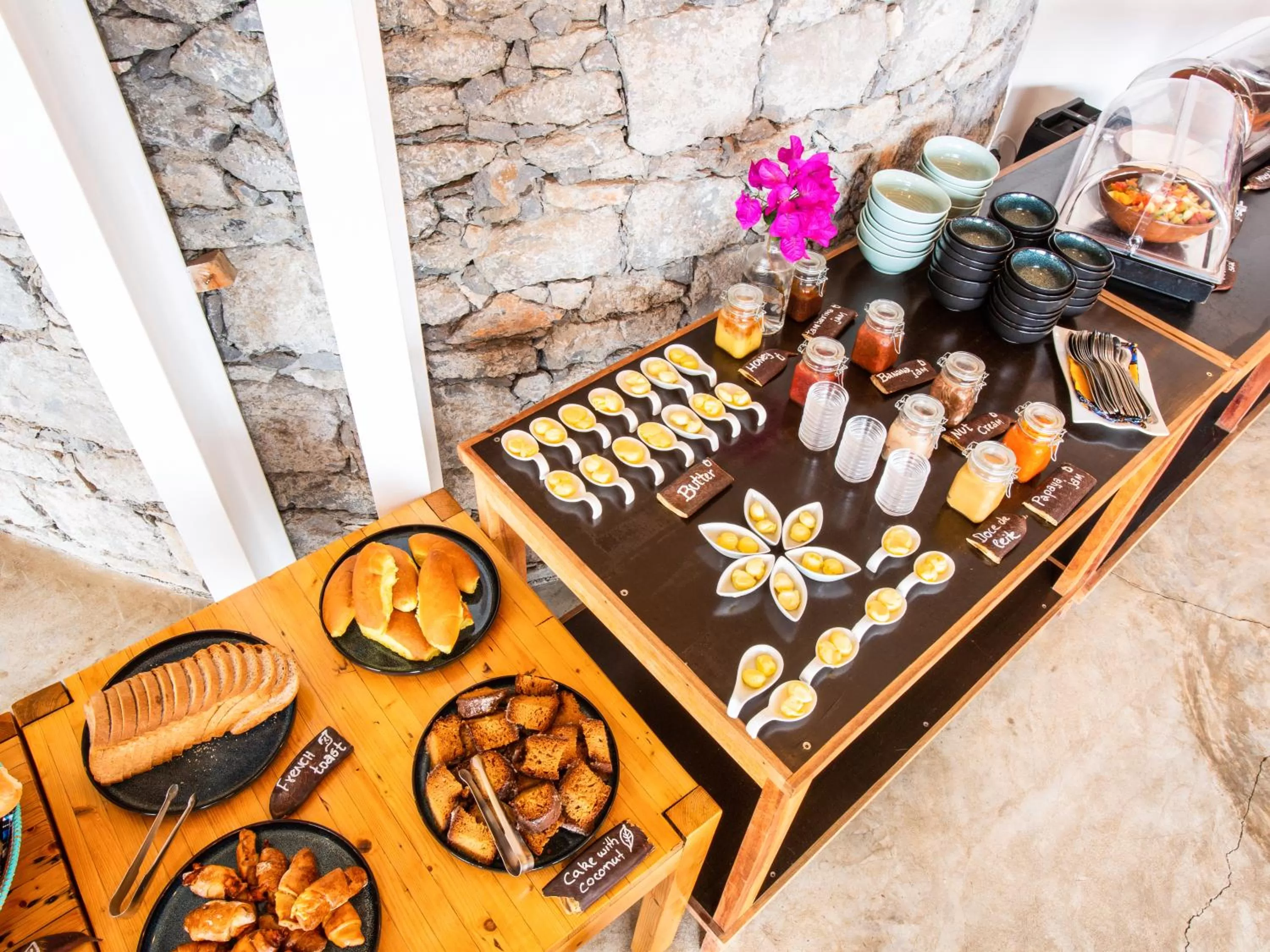 Breakfast in King Fisher Village Eco-Boutique Hotel