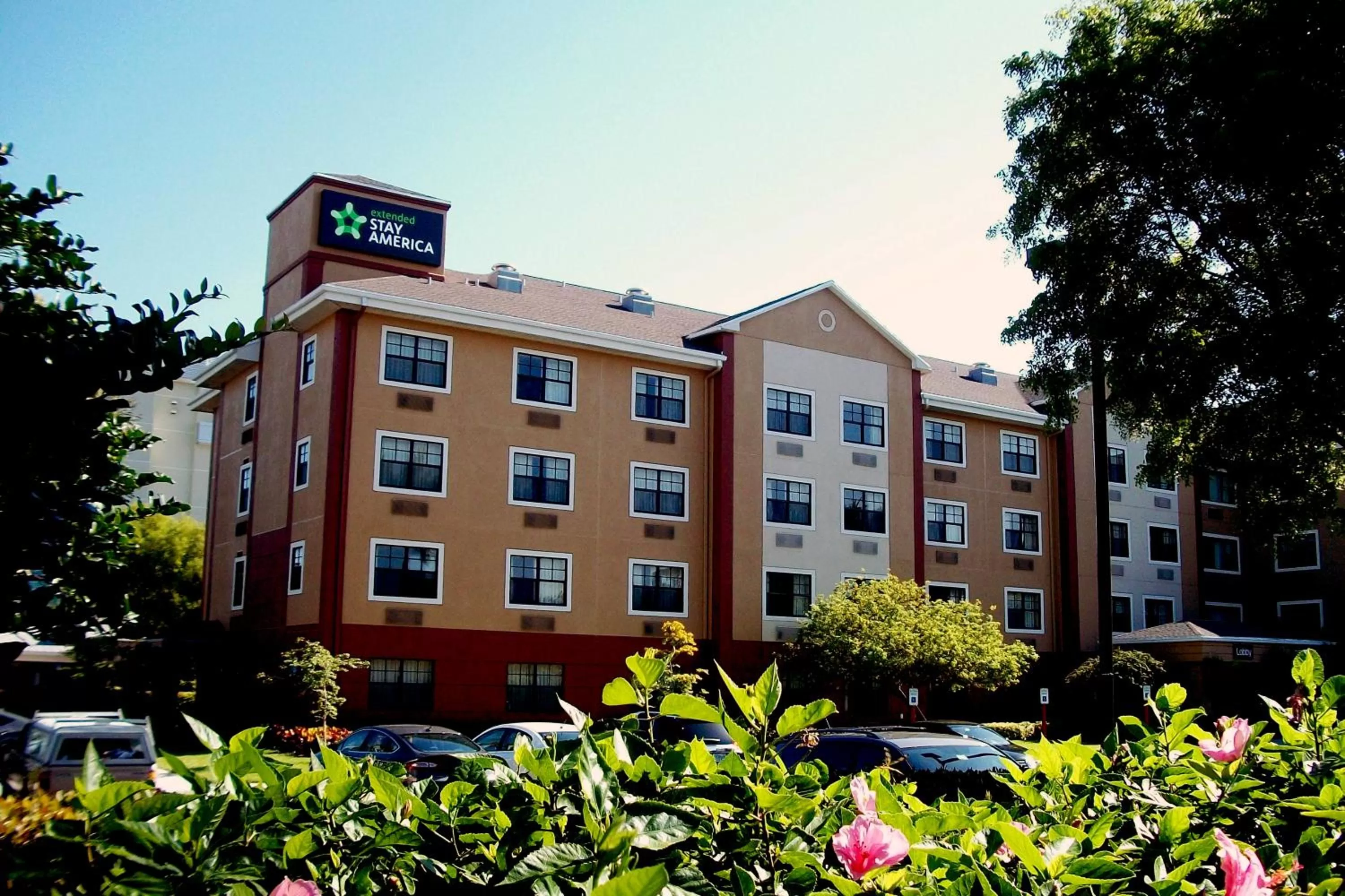 Property building in Extended Stay America Premier Suites - Miami - Airport - Doral - 87th Avenue South