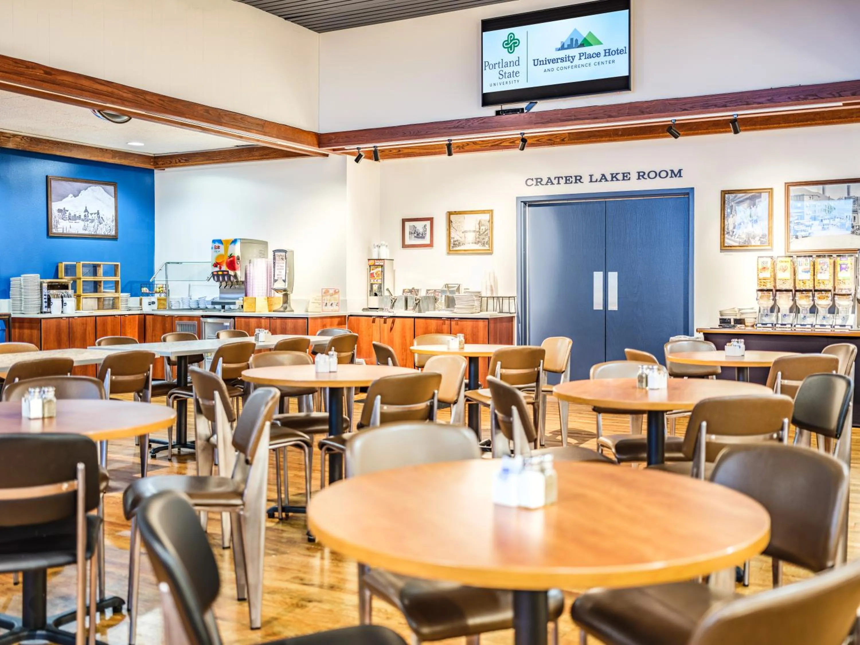 Restaurant/places to eat in University Place Hotel and Conference Center