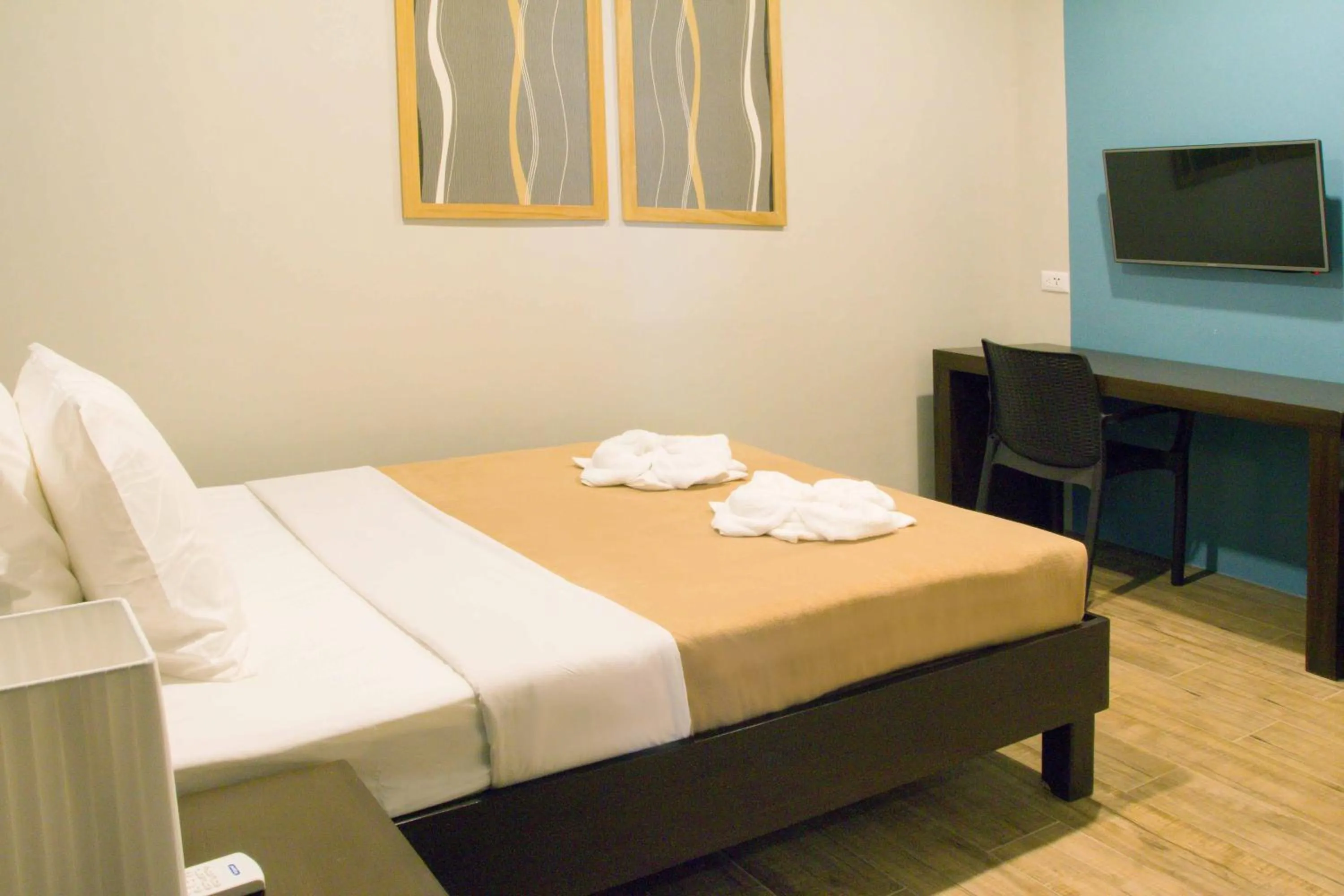 Bed in Sheridan Boutique Hotel