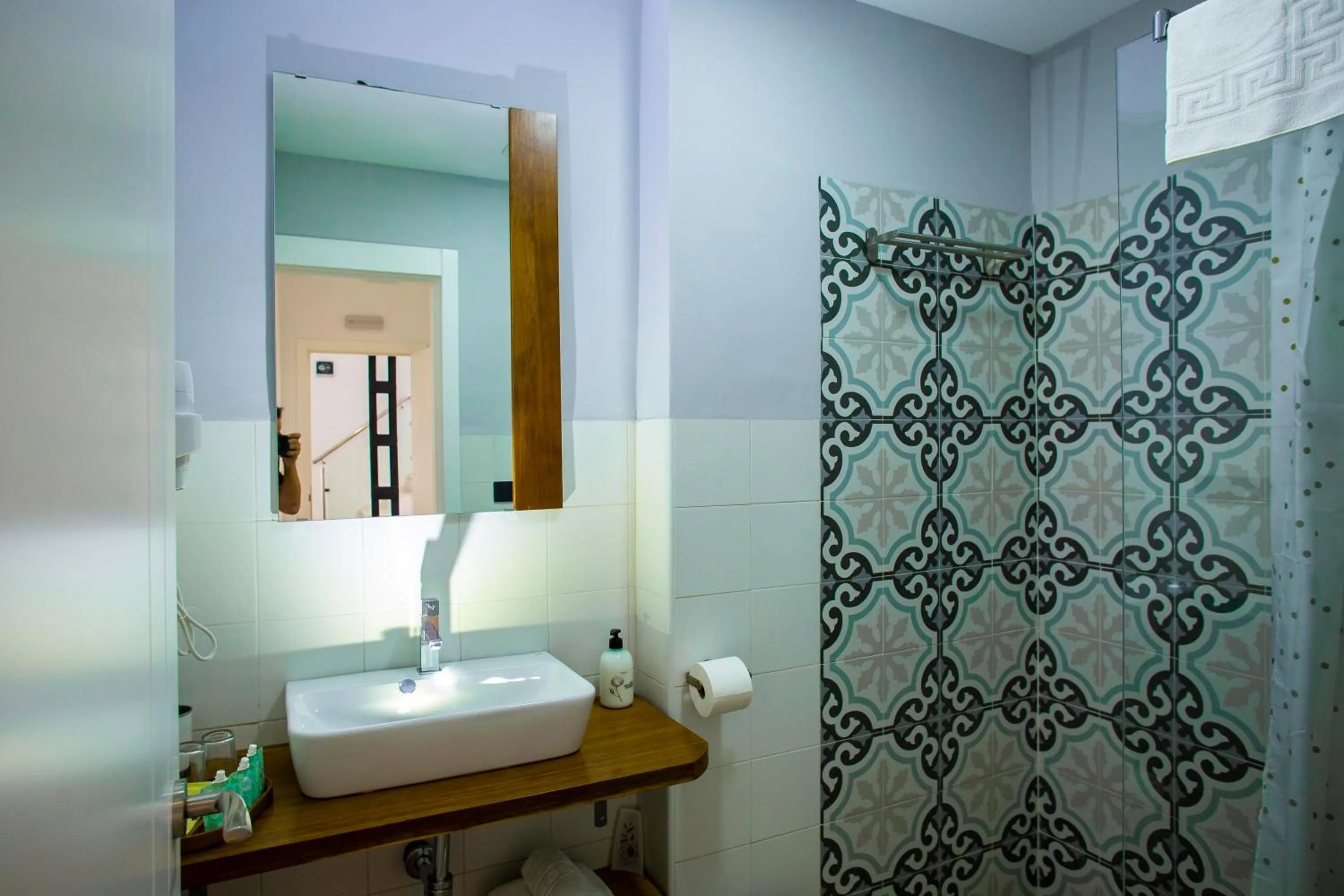 Shower in Hostal San Francisco