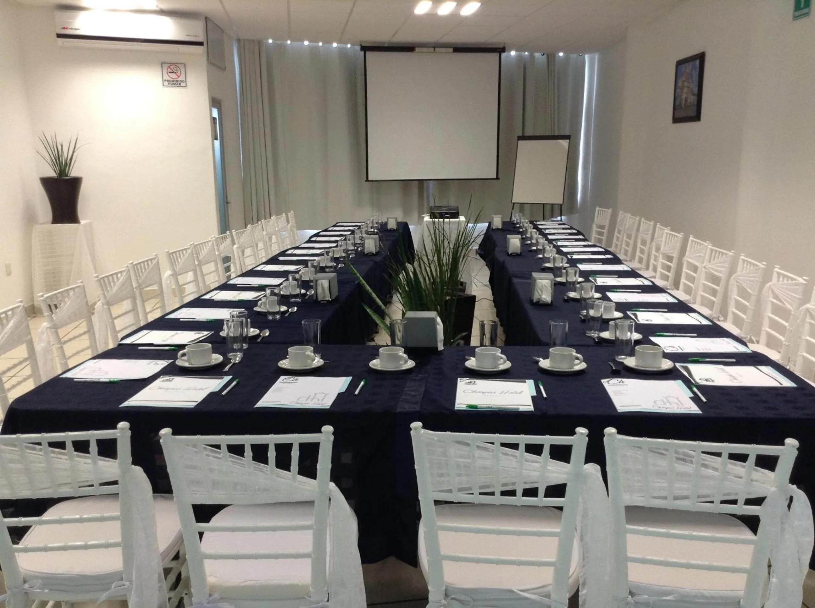 Meeting/conference room in Chiapas Hotel Express, Tuxtla Gutierrez