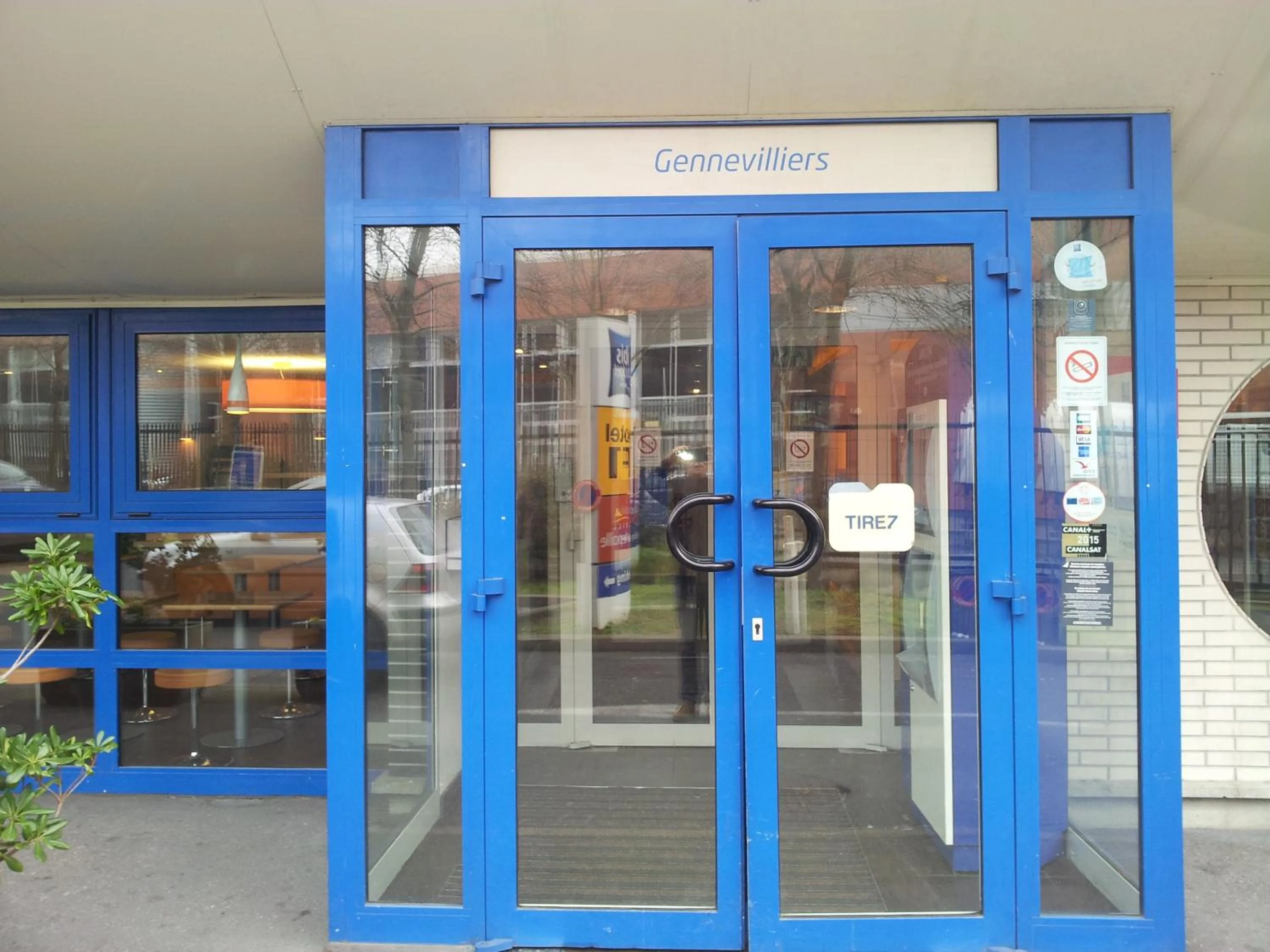 Facade/entrance in ibis Budget Gennevilliers Asnieres