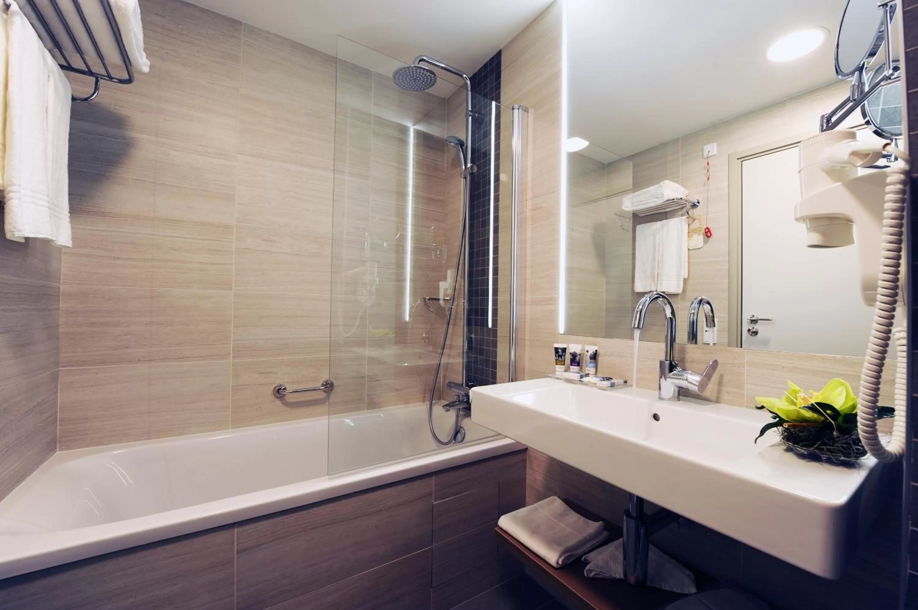 Bathroom in Mercure Bucharest City Center