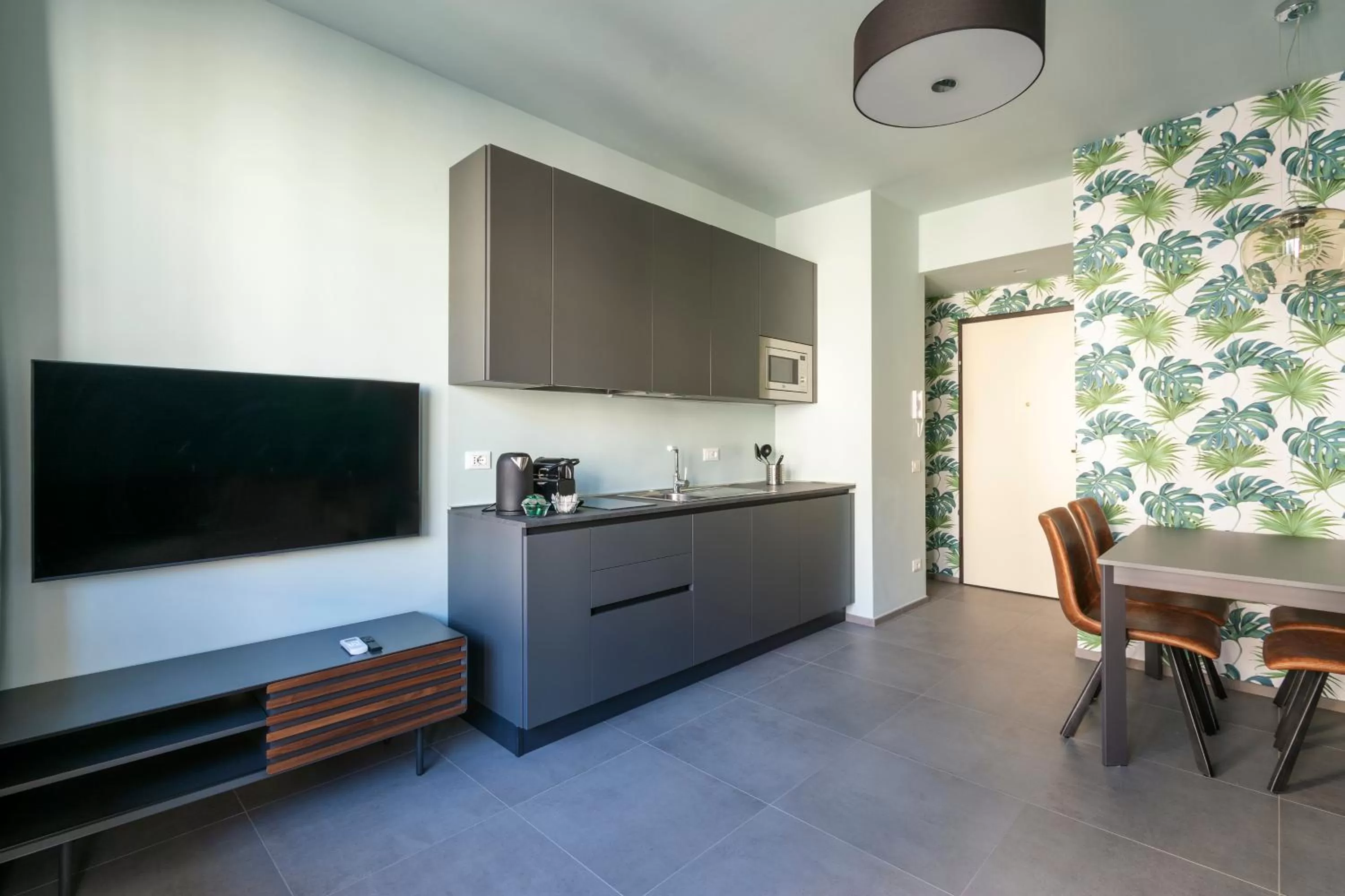 TV and multimedia in AlbaResidence Vico01