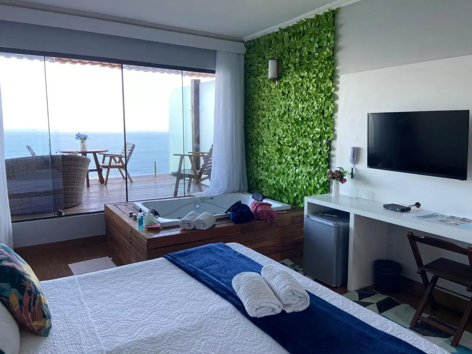 King Suite with Spa Bath in Pousada e Restaurante Vista Turquesa King Suite with Spa Bath in Pousada e Restaurante Vista Turquesa