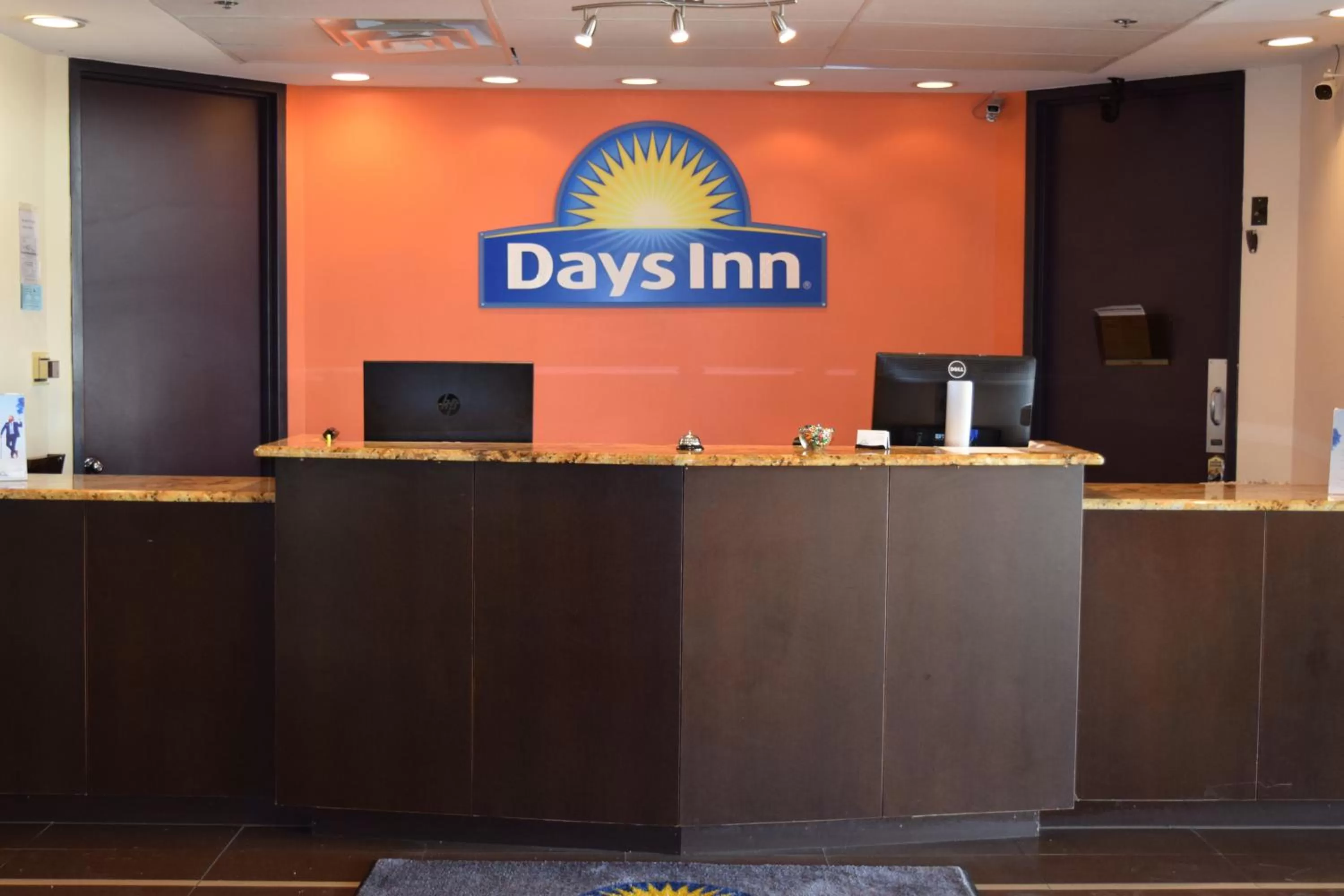 Lobby or reception in Days Inn by Wyndham Sherman
