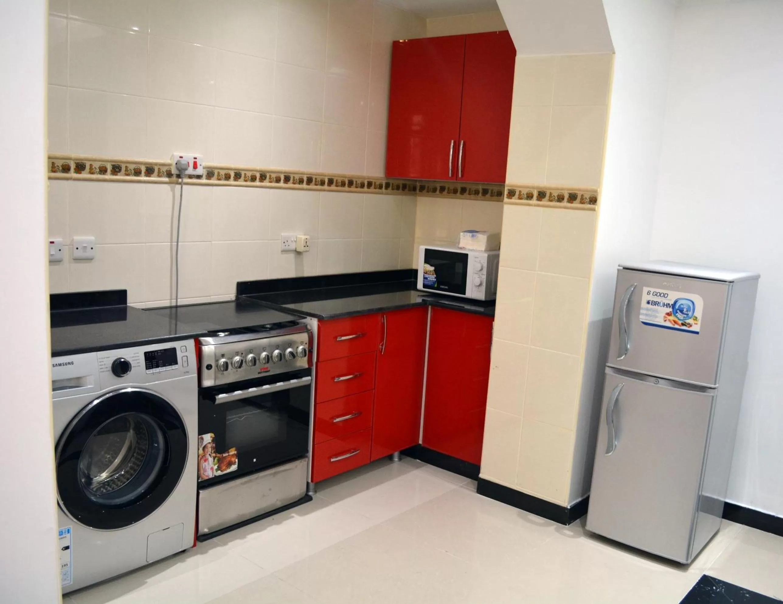 Communal kitchen in Rainbow Hotel