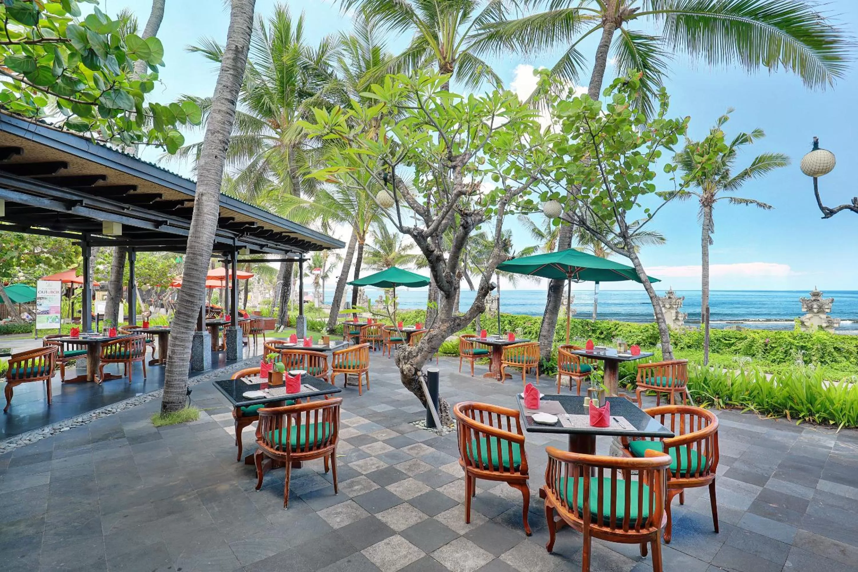Restaurant/places to eat in Legian Beach Hotel