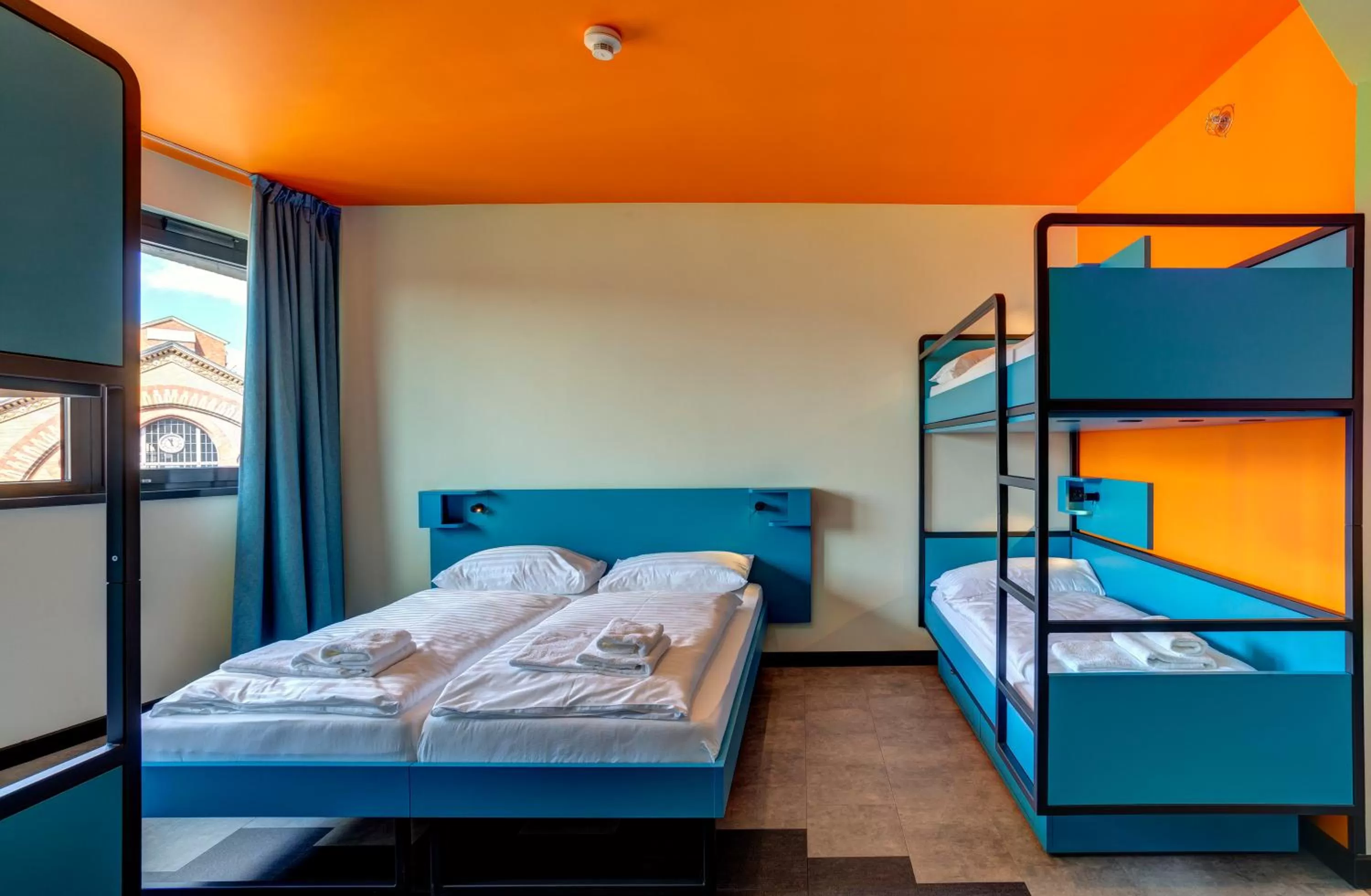 Bedroom, Bed in MEININGER Budapest Great Market Hall