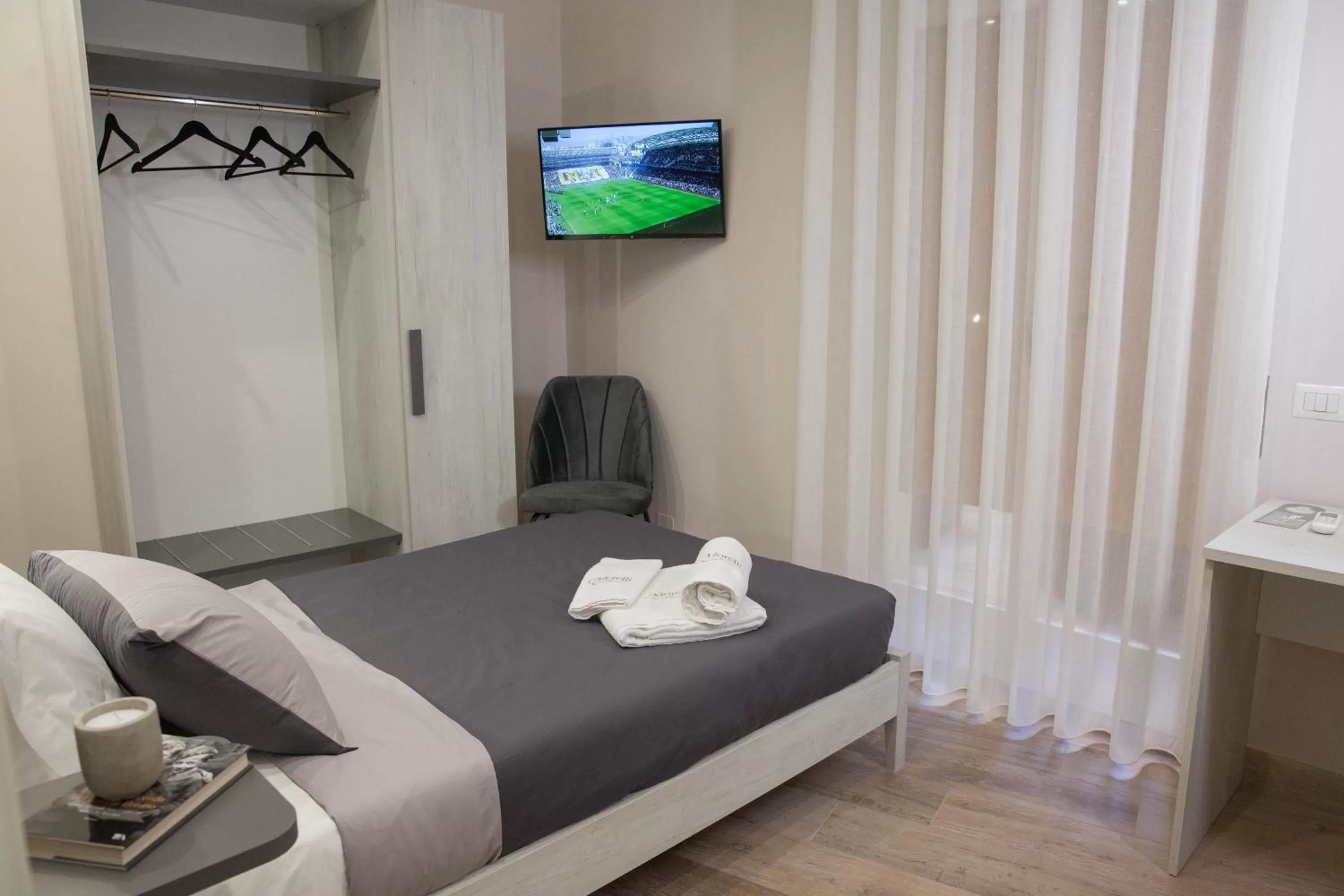 Photo of the whole room, Bed in B&B Morelli Home