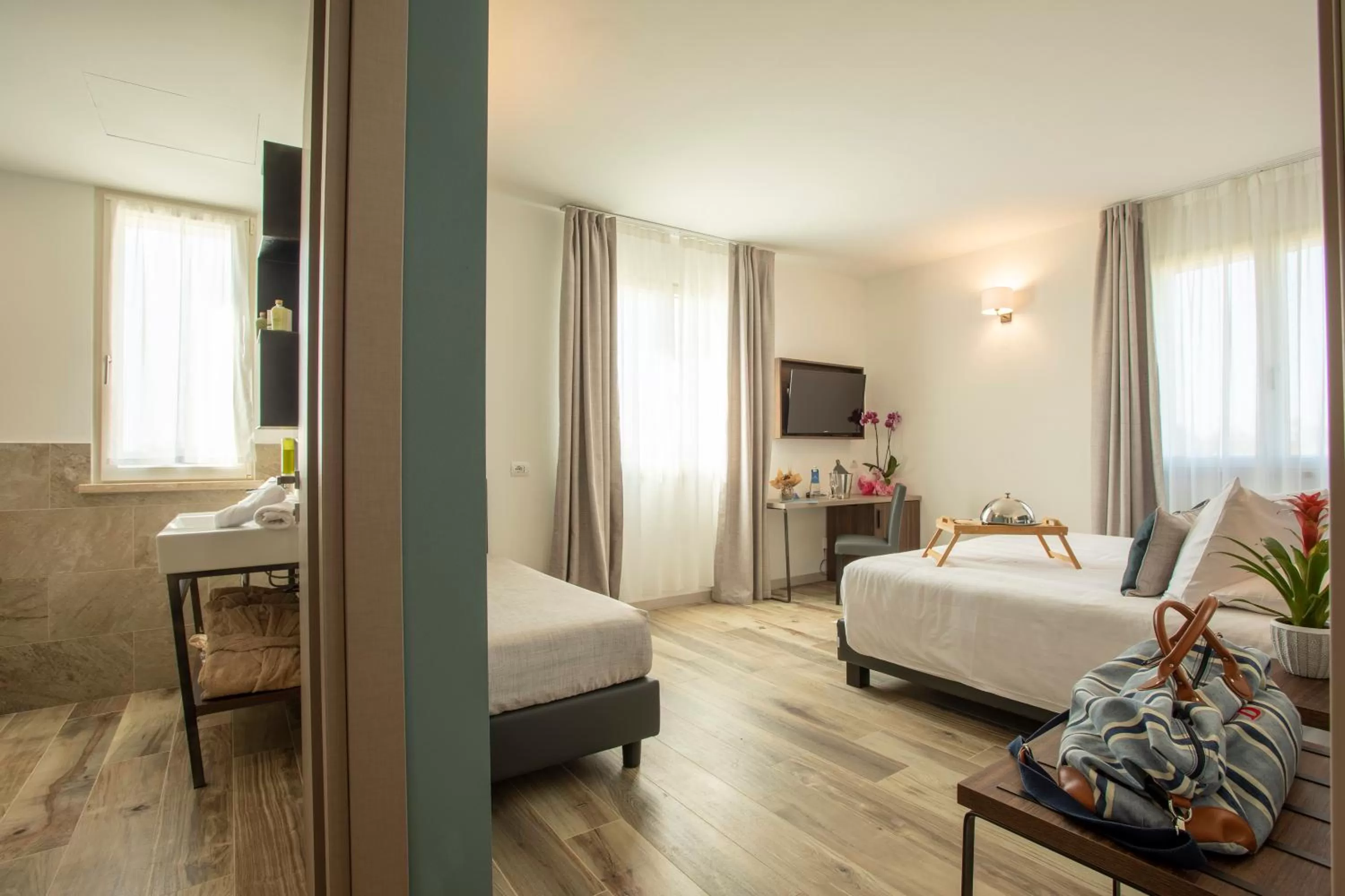 Bedroom, Bed in Riva Toscana Golf Resort & SPA