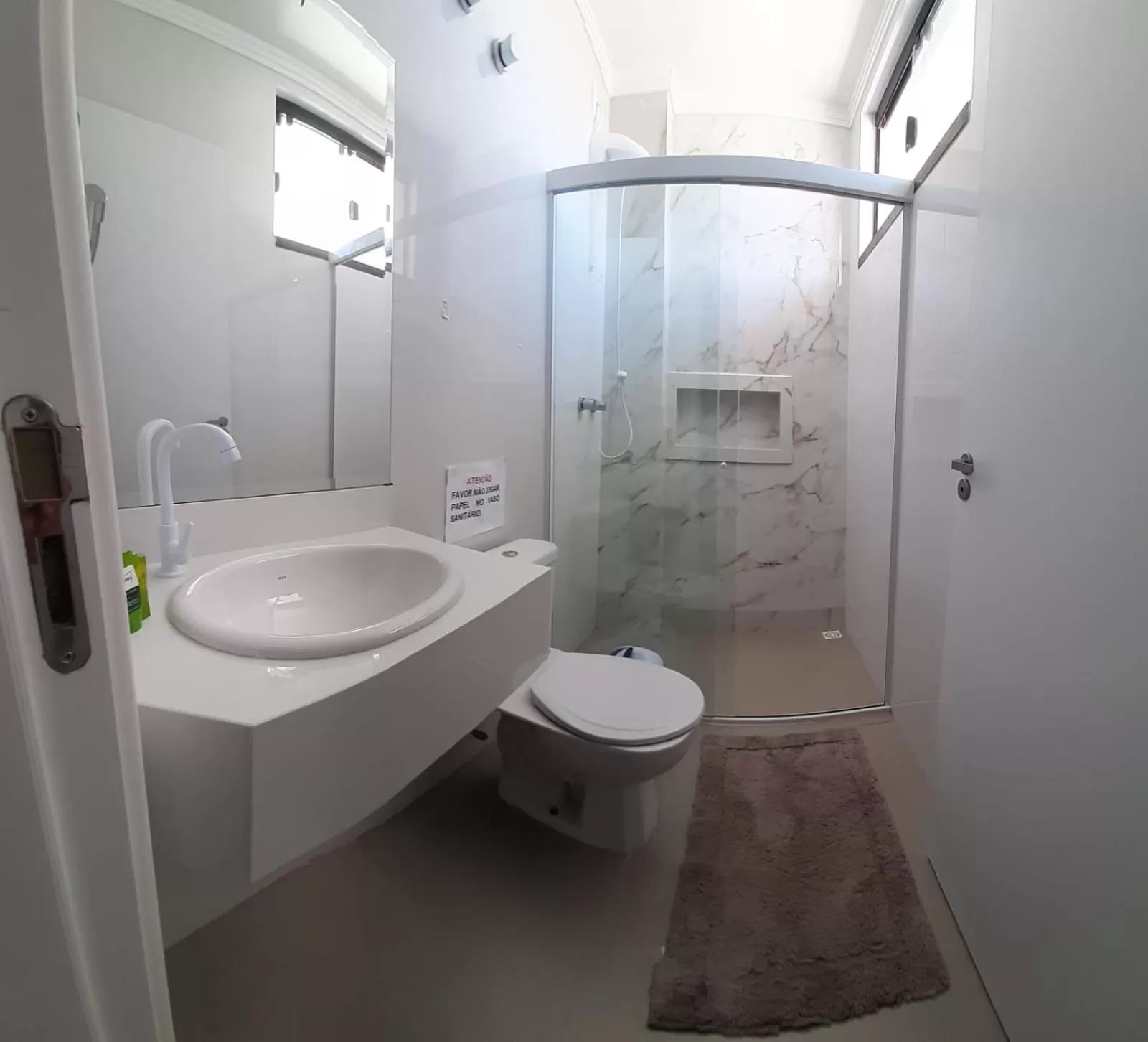 Shower in Pousada Castelo do Rei