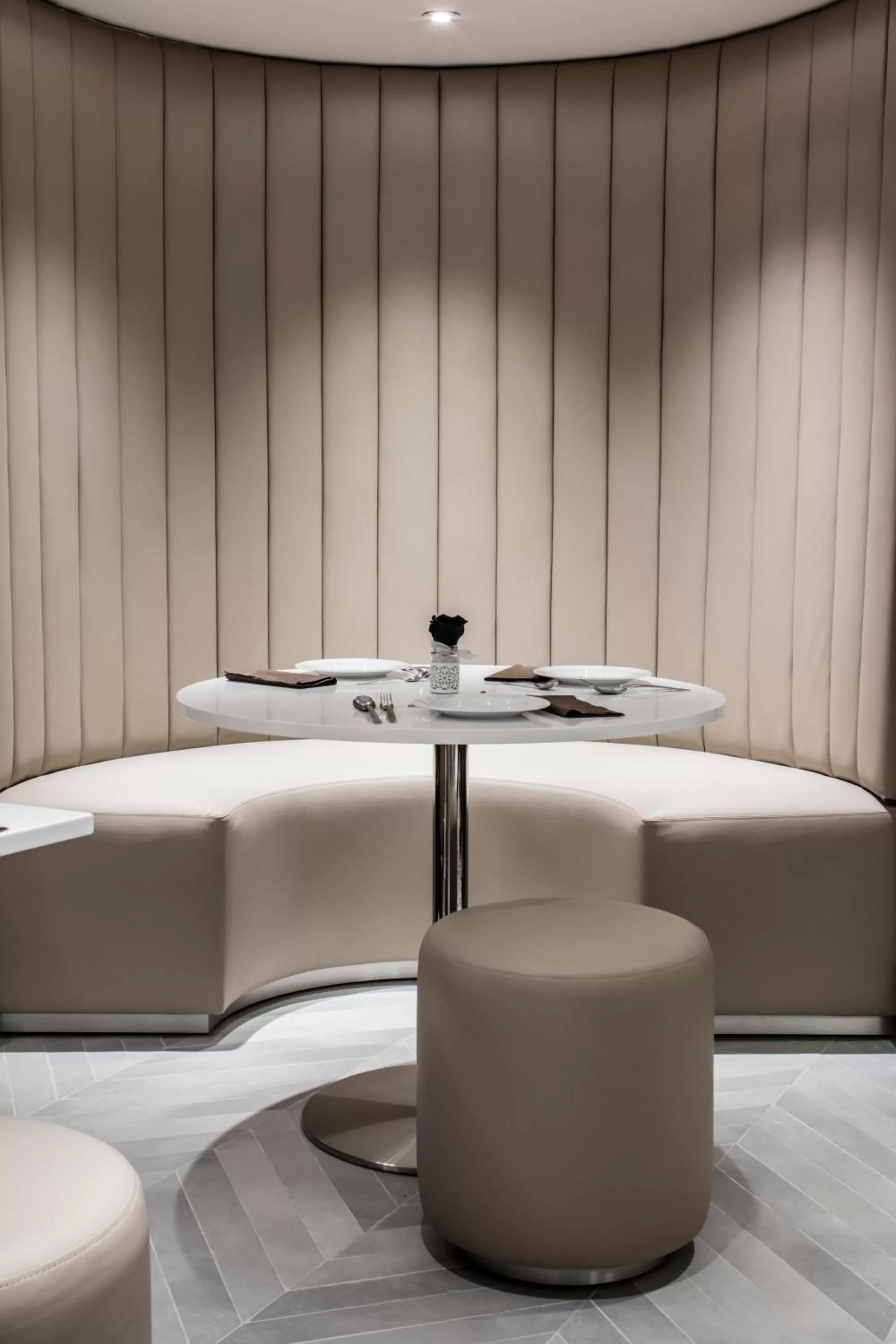 Dining area in Hotel Trinité Haussmann