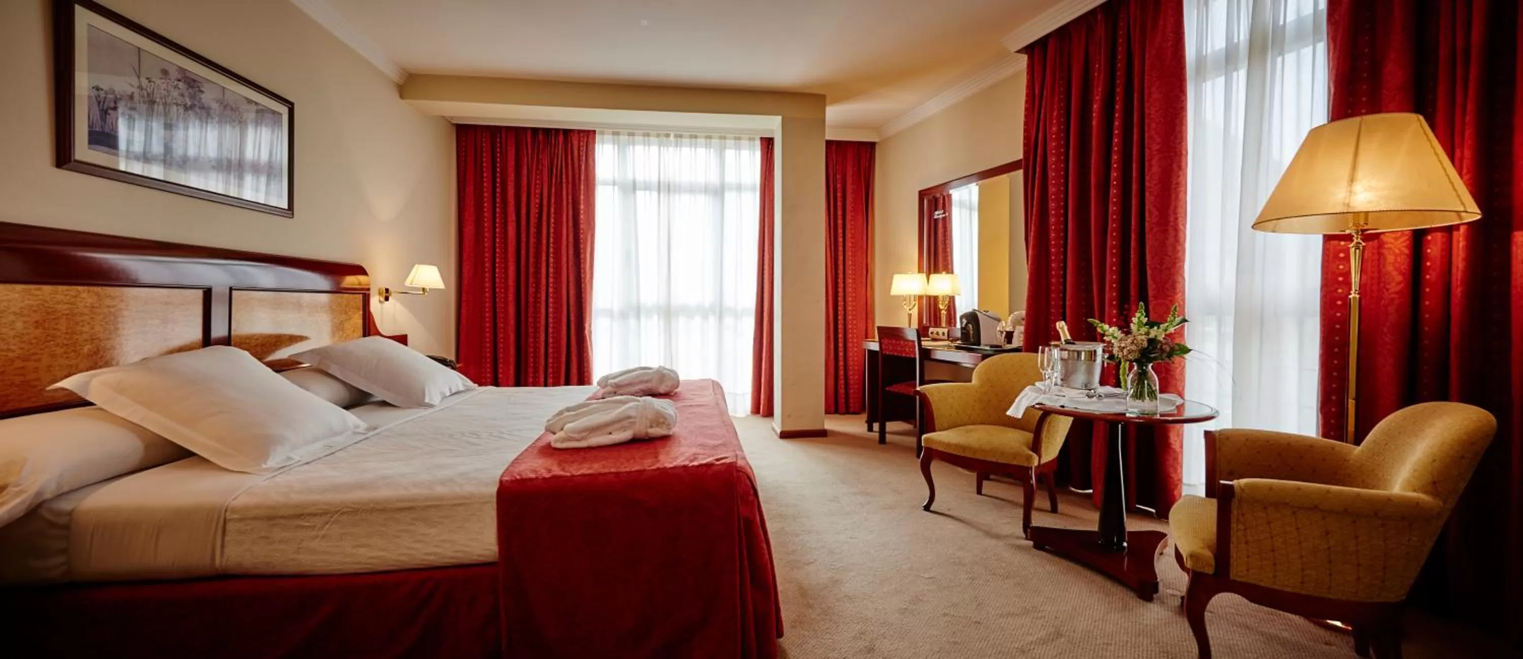 Bed in Gran Hotel de Ferrol