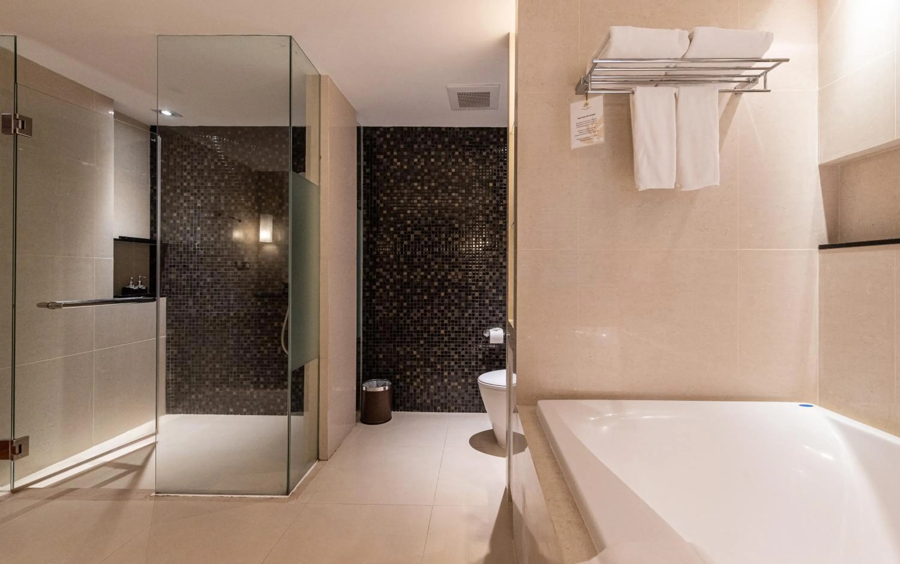 Bathroom in Summit Windmill Golf Suite Hotel at Suvarnabhumi