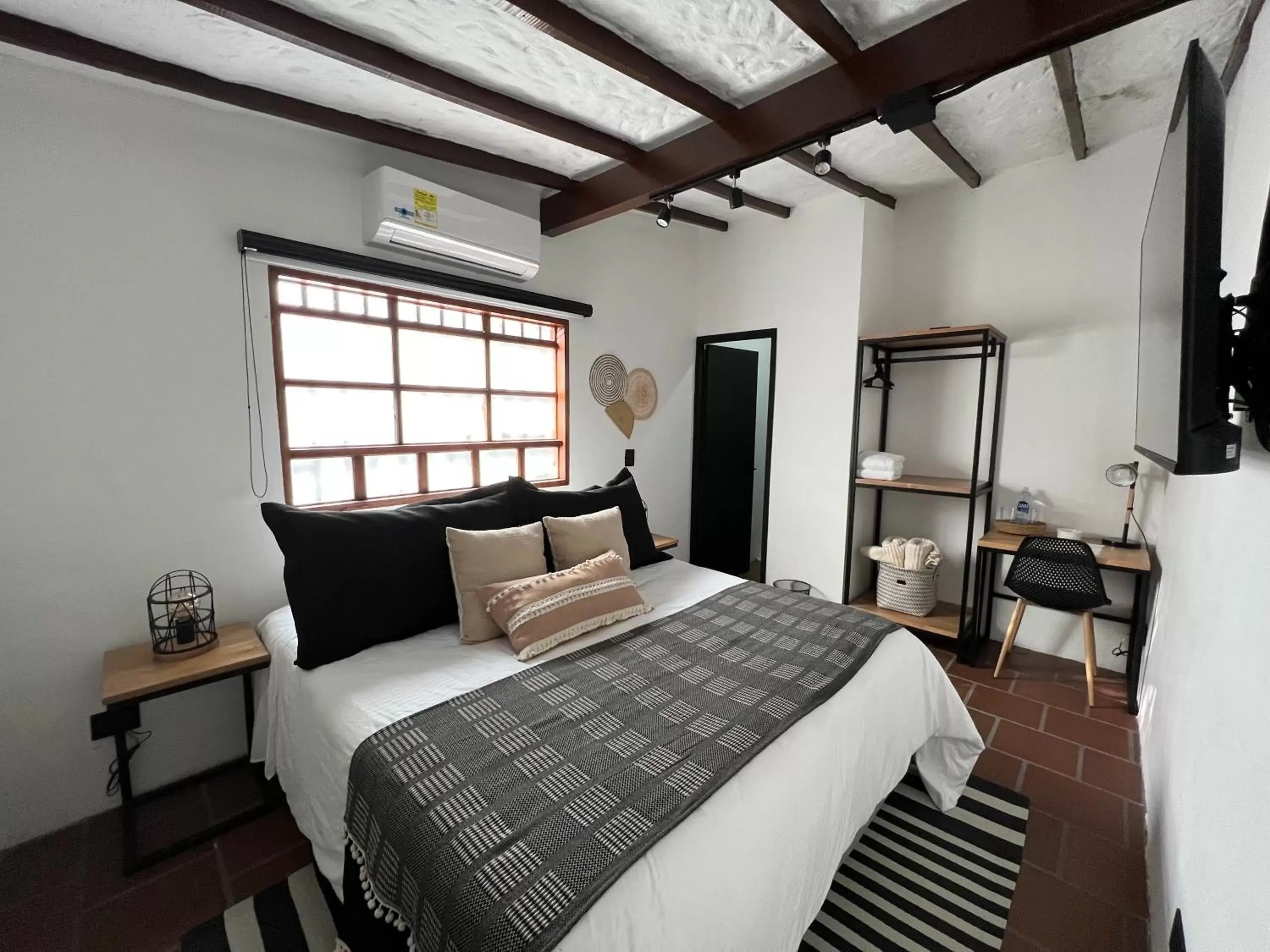 Double or Twin Room with Extra Bed in Casa Medallo Double or Twin Room with Extra Bed in Casa Medallo