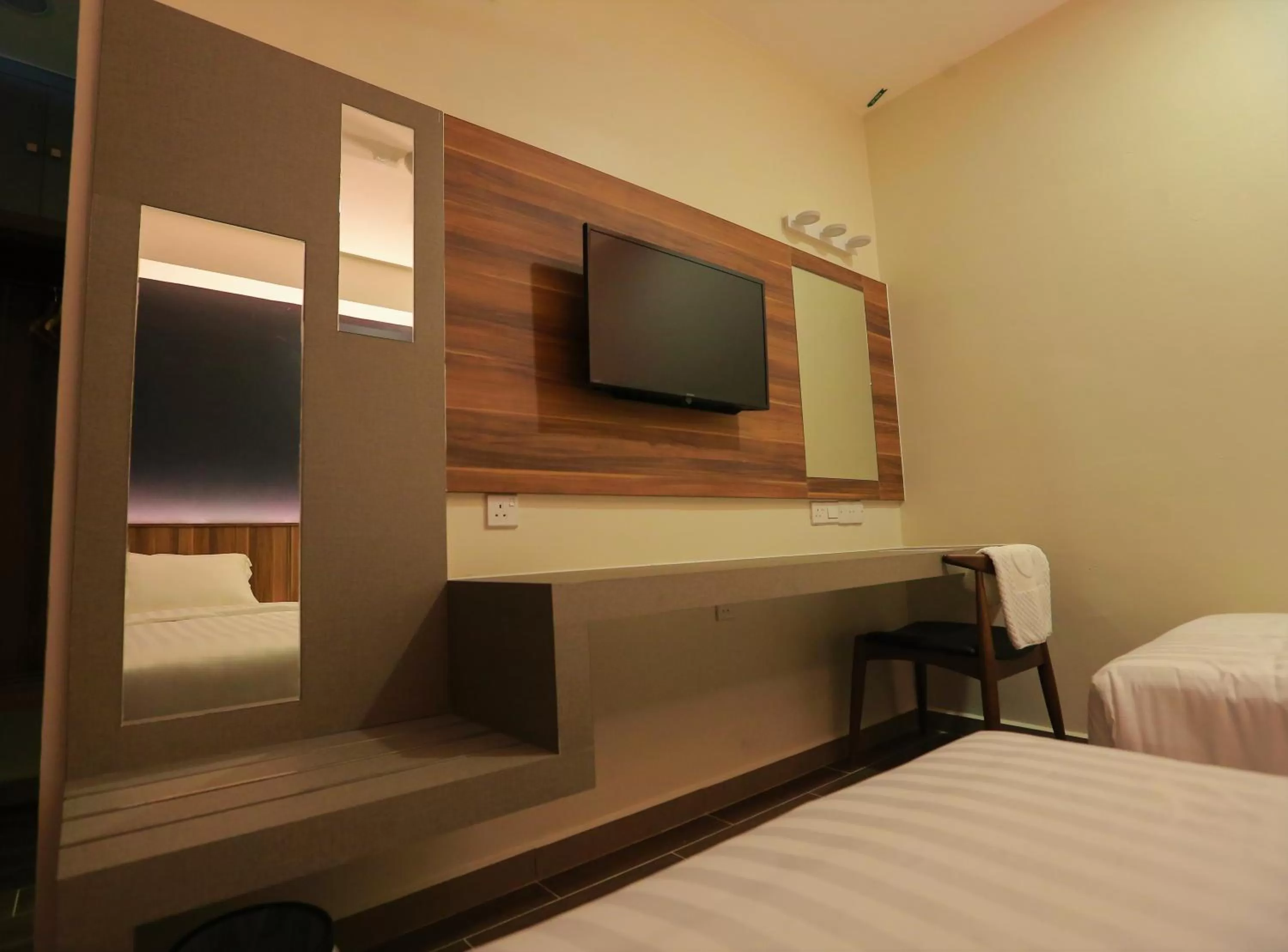 Bedroom, Bed in Pantai Regal Hotel