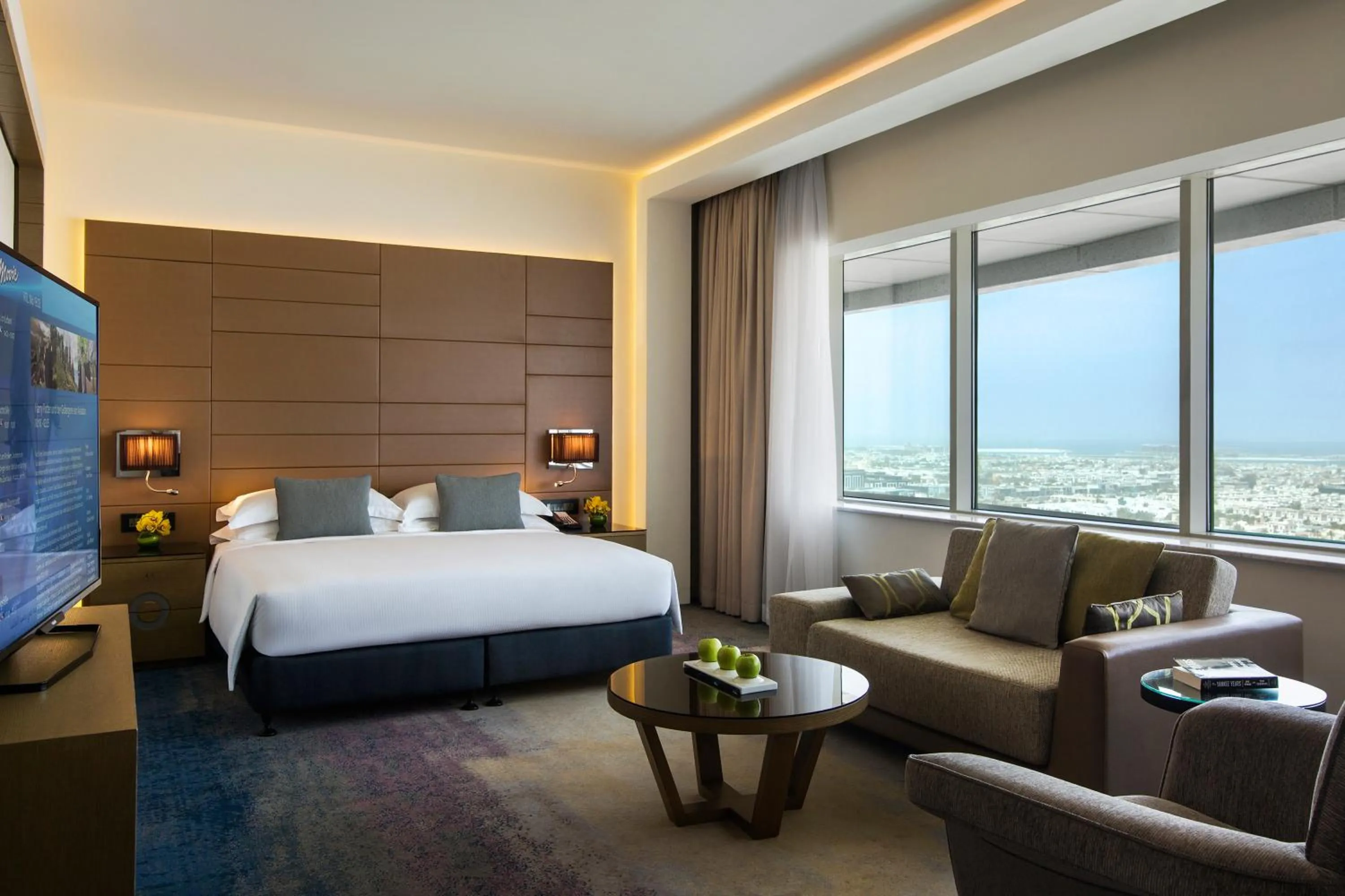 Photo of the whole room, Bed in Towers Rotana - Dubai