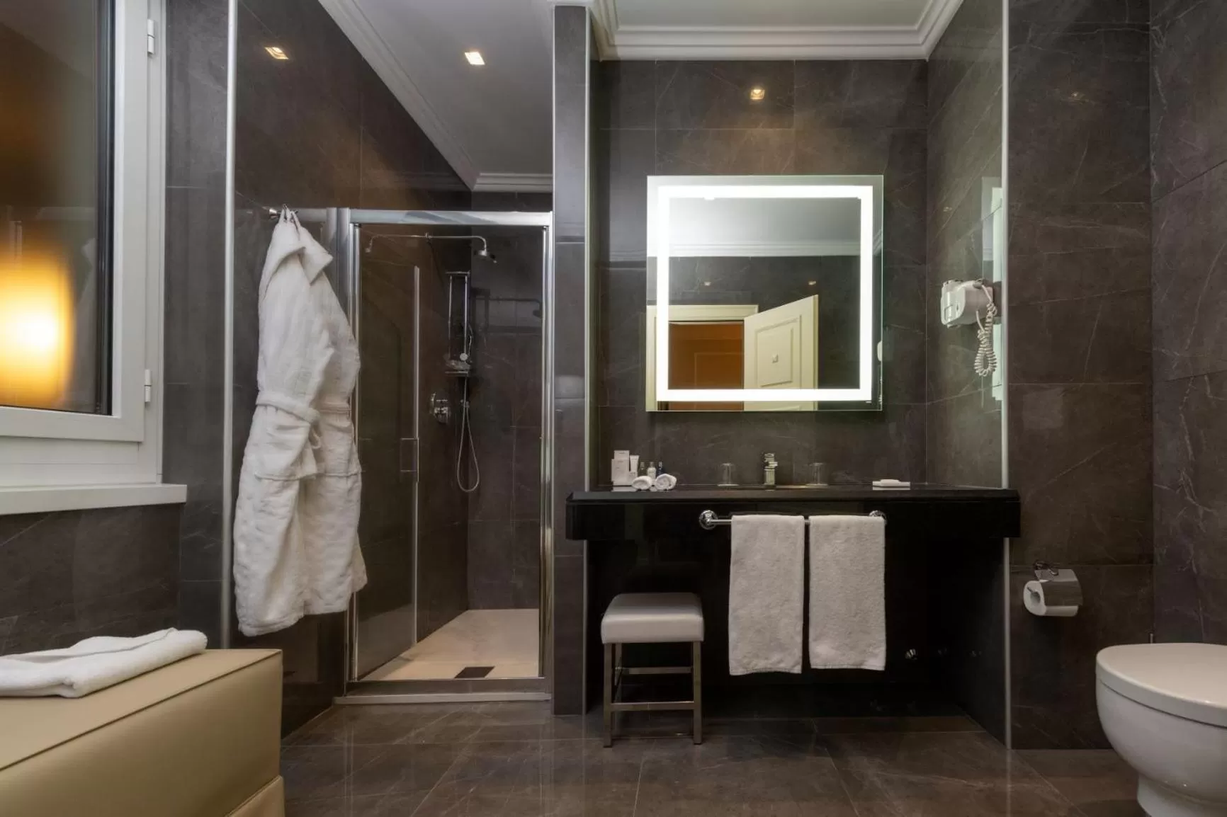 Bathroom in Radisson Blu GHR Rome