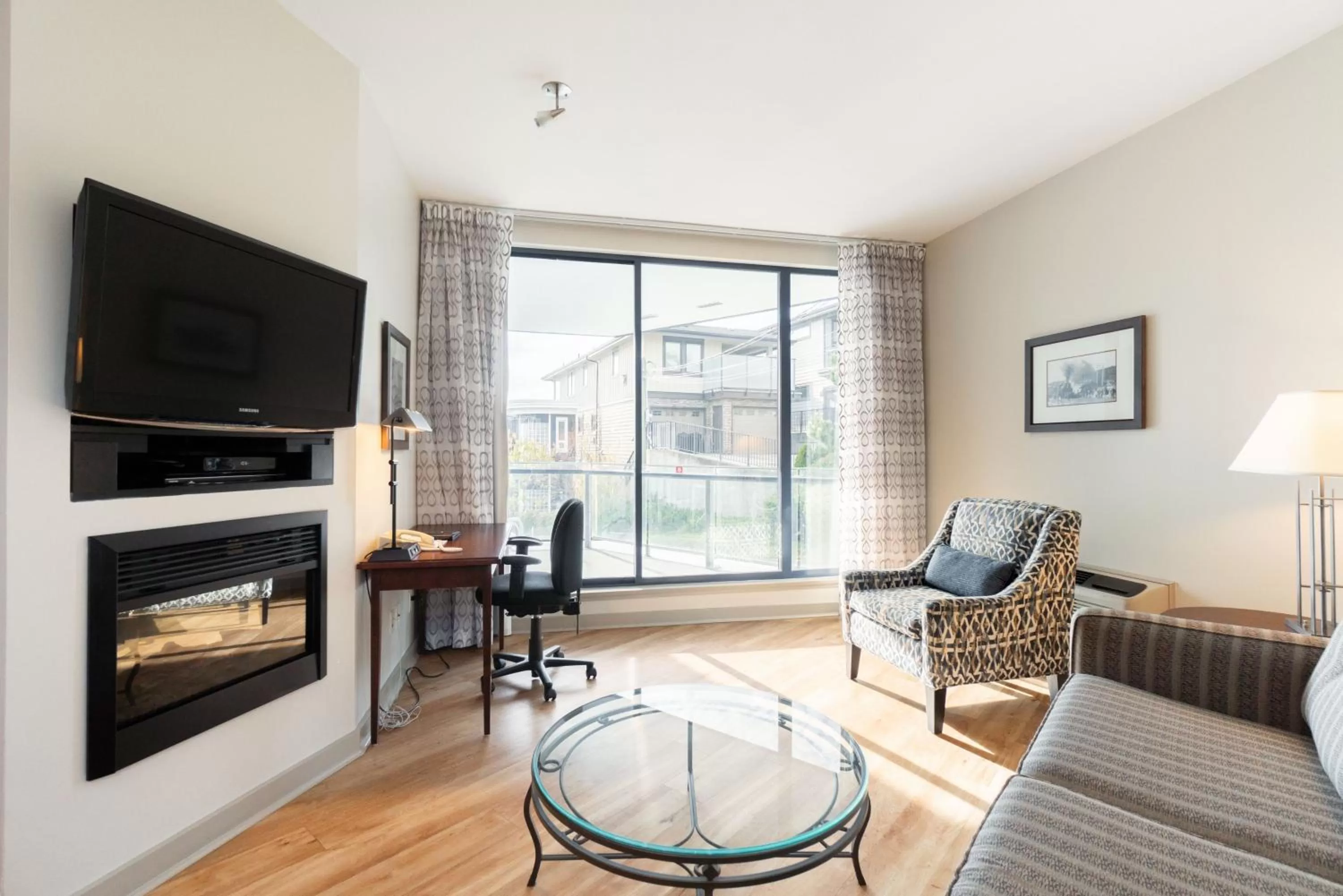 One-Bedroom Suite in Ocean Promenade Hotel