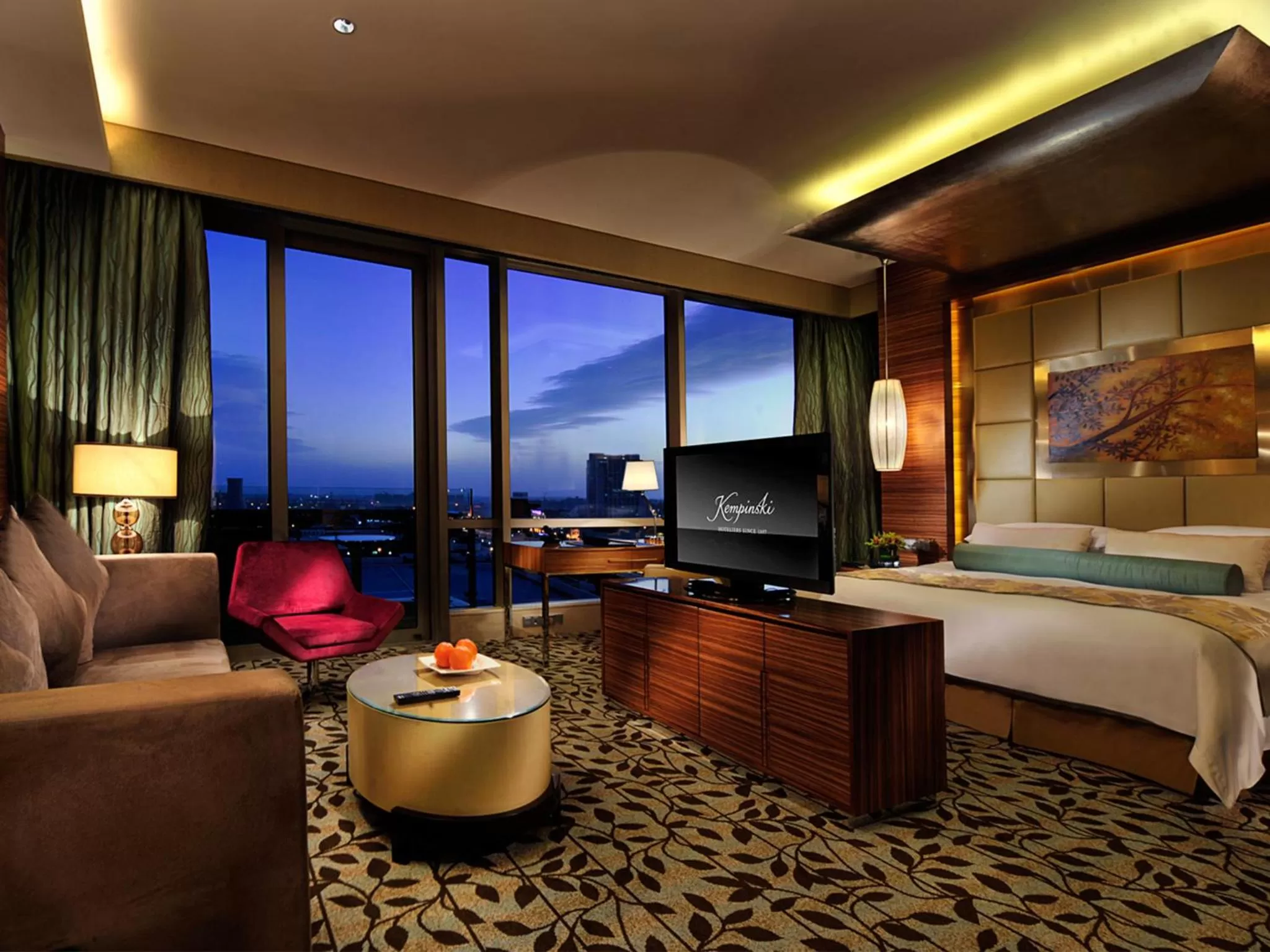 Photo of the whole room, Bed in Kempinski Hotel Yinchuan