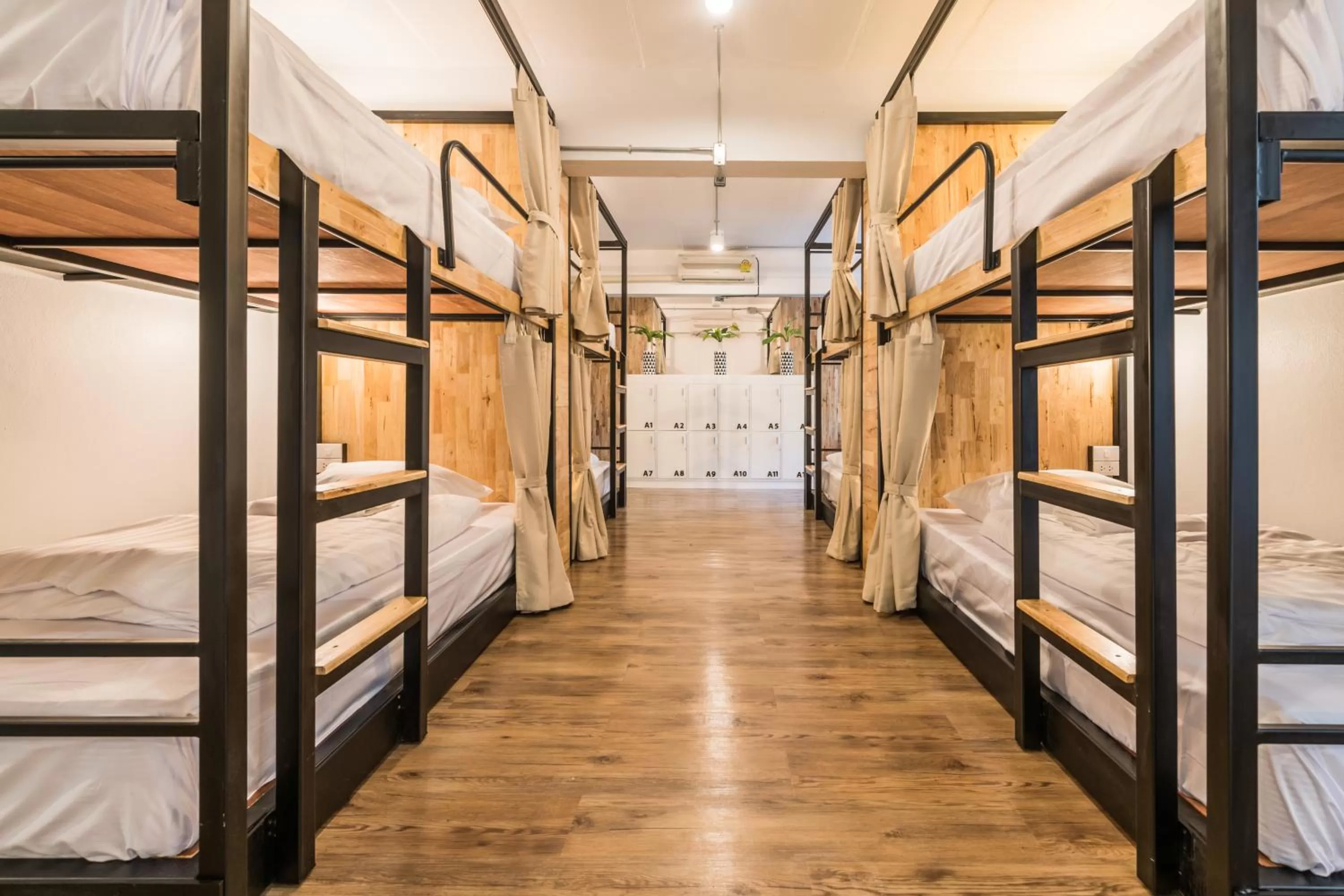 Bed in Your Space Hotel Prasingh