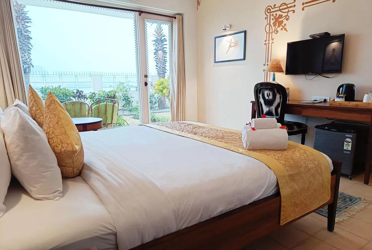 Bedroom, Bed in Yog Niketan By Sanskriti