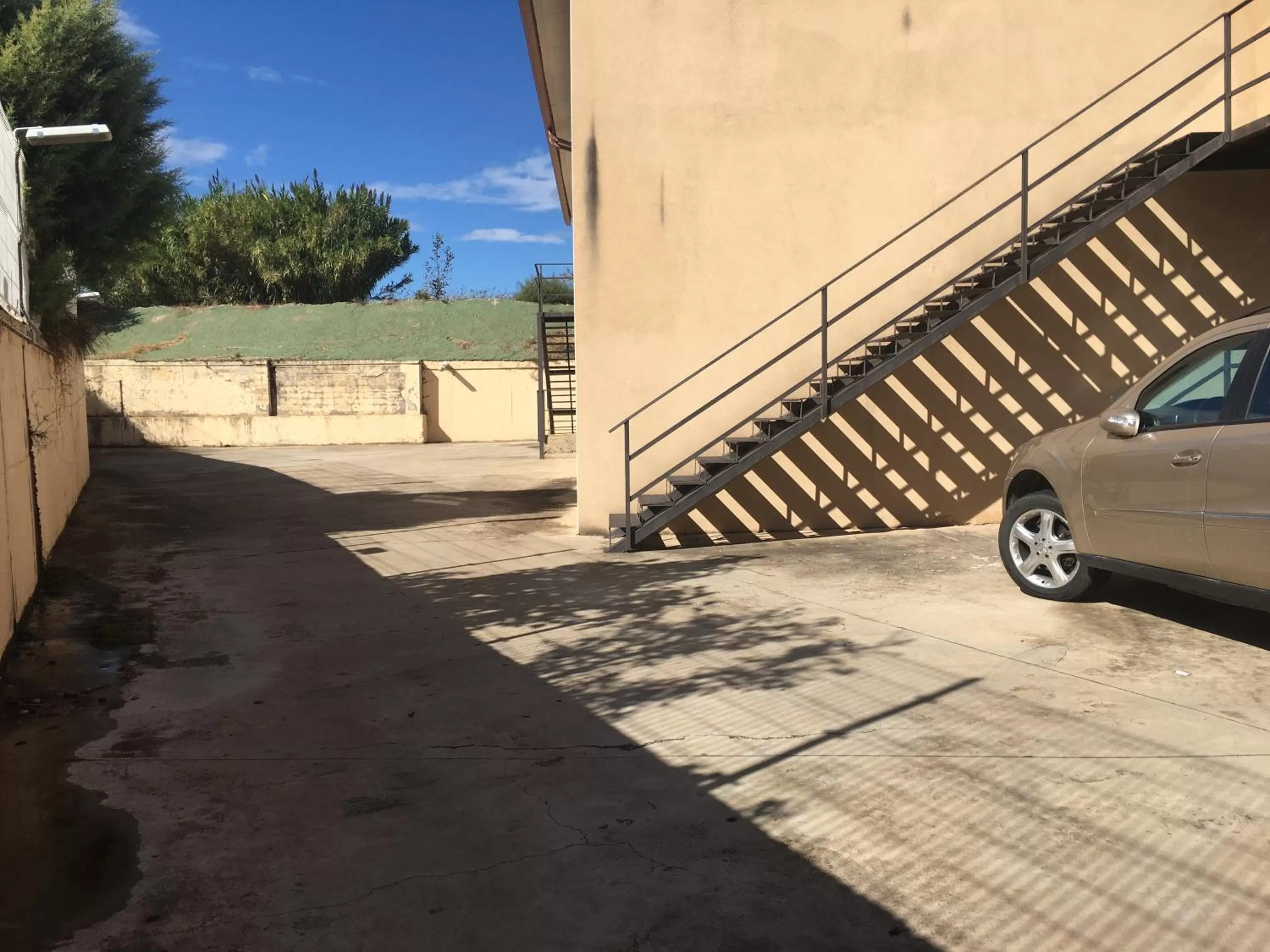 Property building in Hotel La Bodega