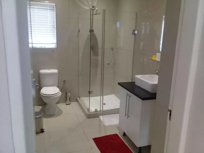 Shower in Apollo Hotel