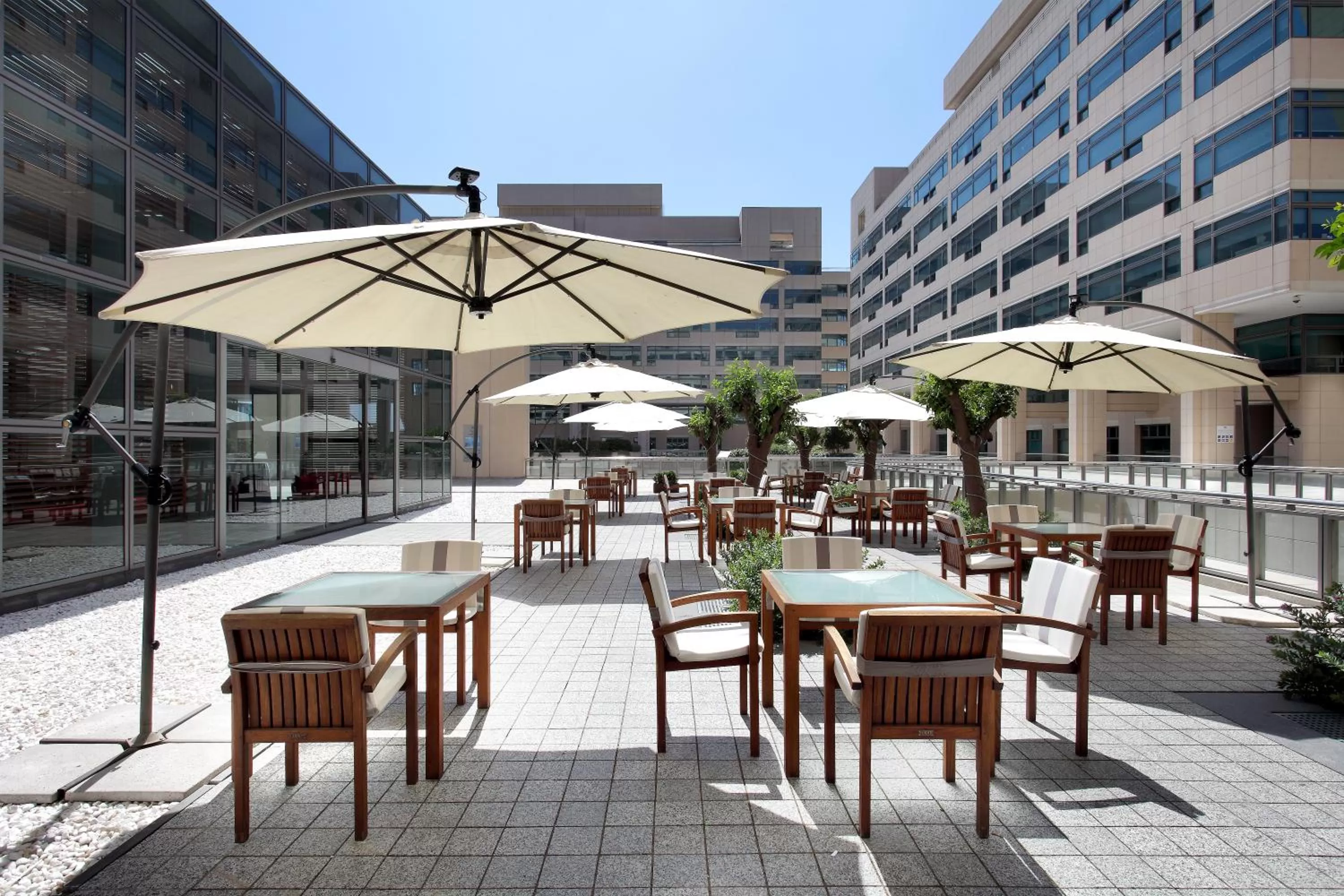 Patio in Eurostars Grand Marina Hotel GL