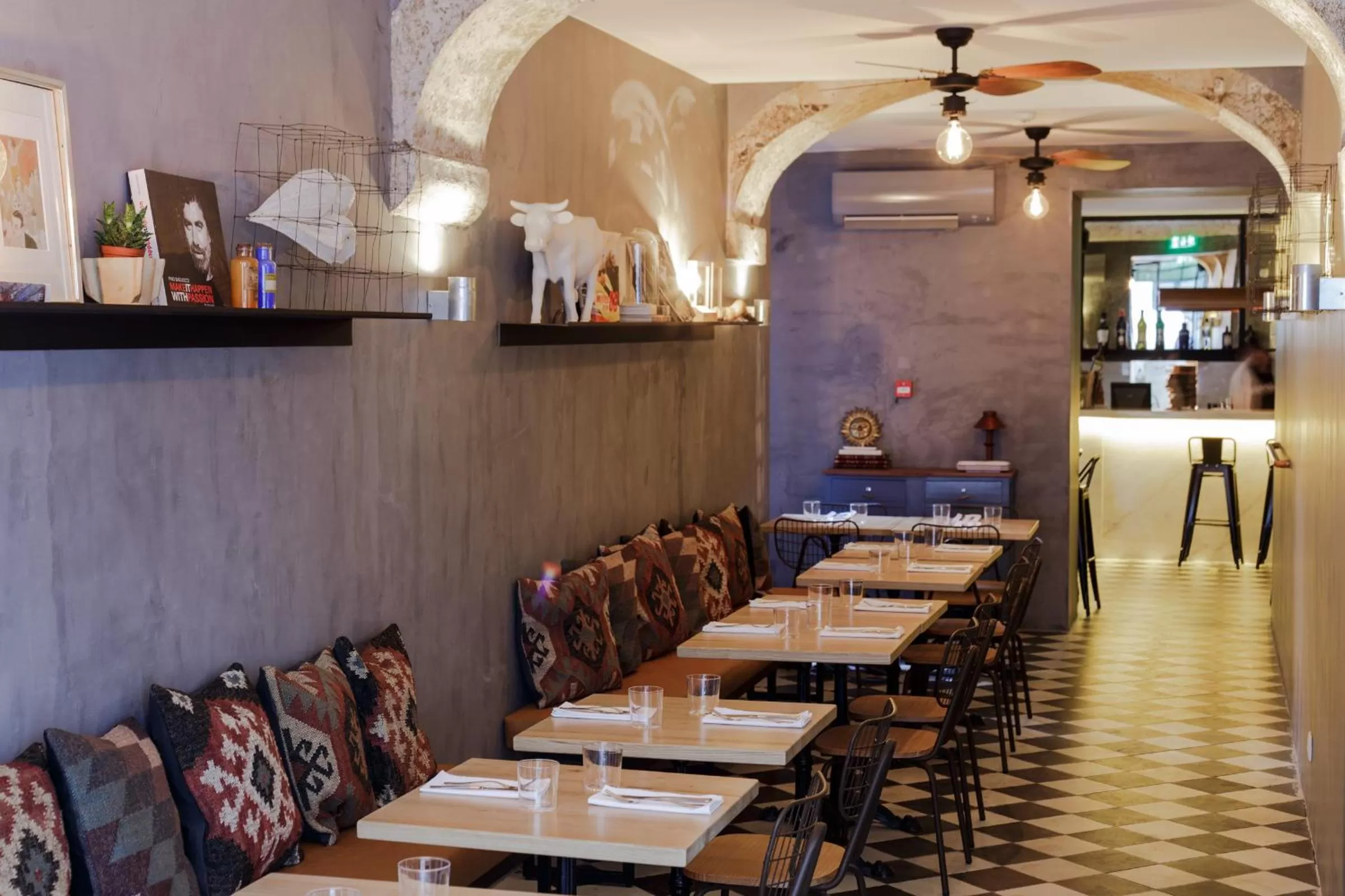 Food and drinks in Dear Lisbon - Gallery House