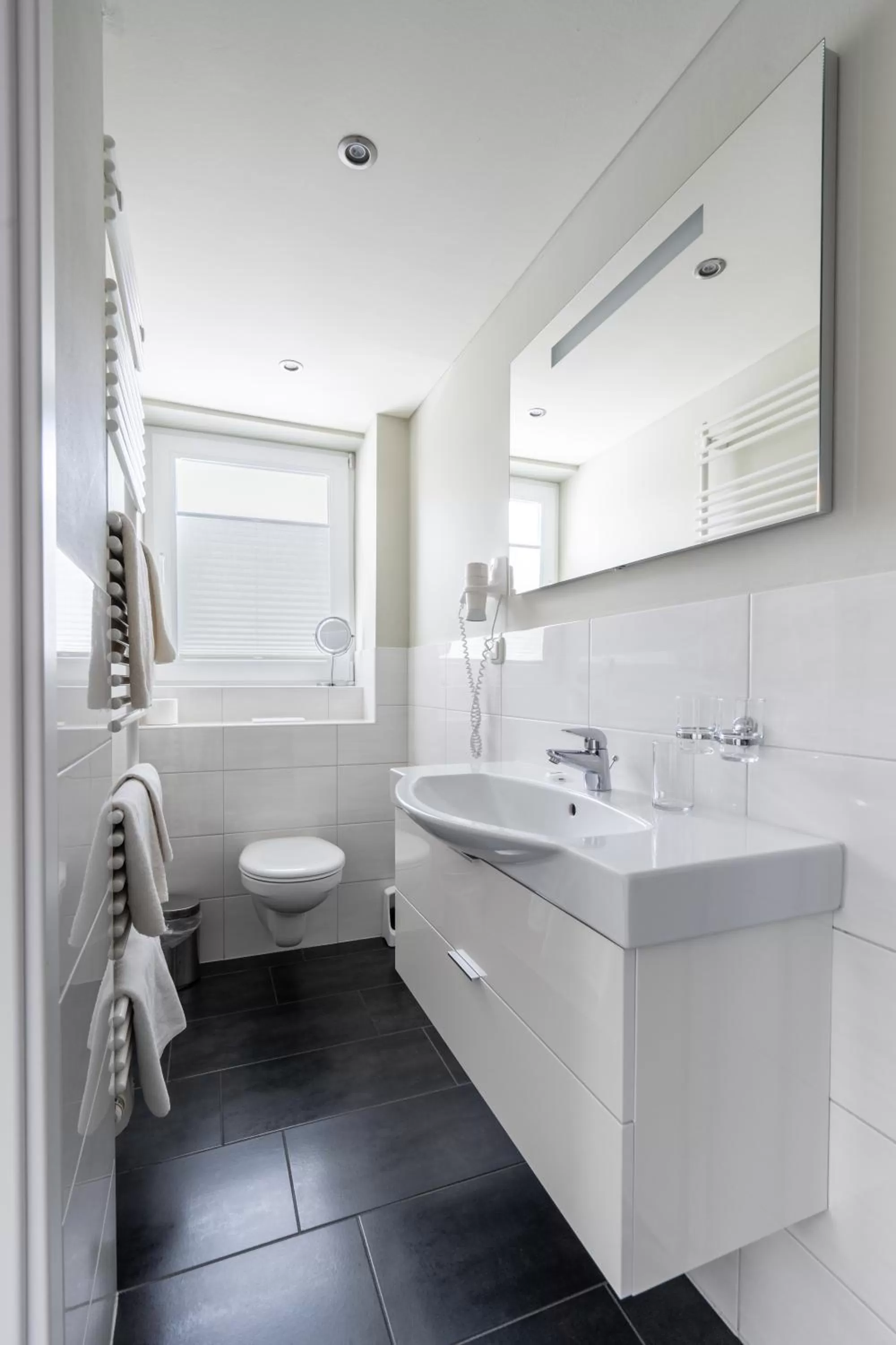 Bathroom in Hotel Luina Beach