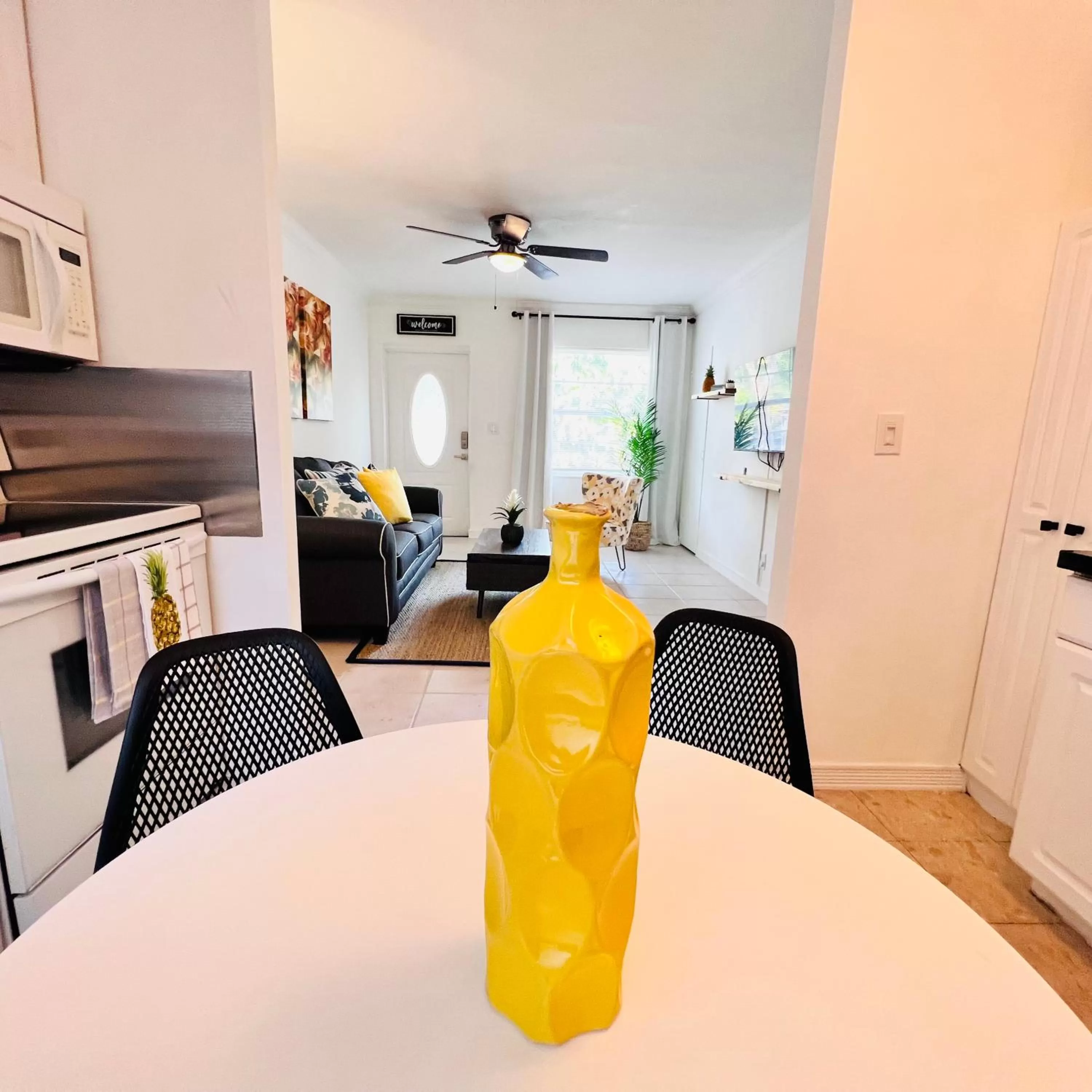 Living room in CocoBay 2BR Condos Near Beach, Galleria Mall, Wilton Manors, Cruise Port